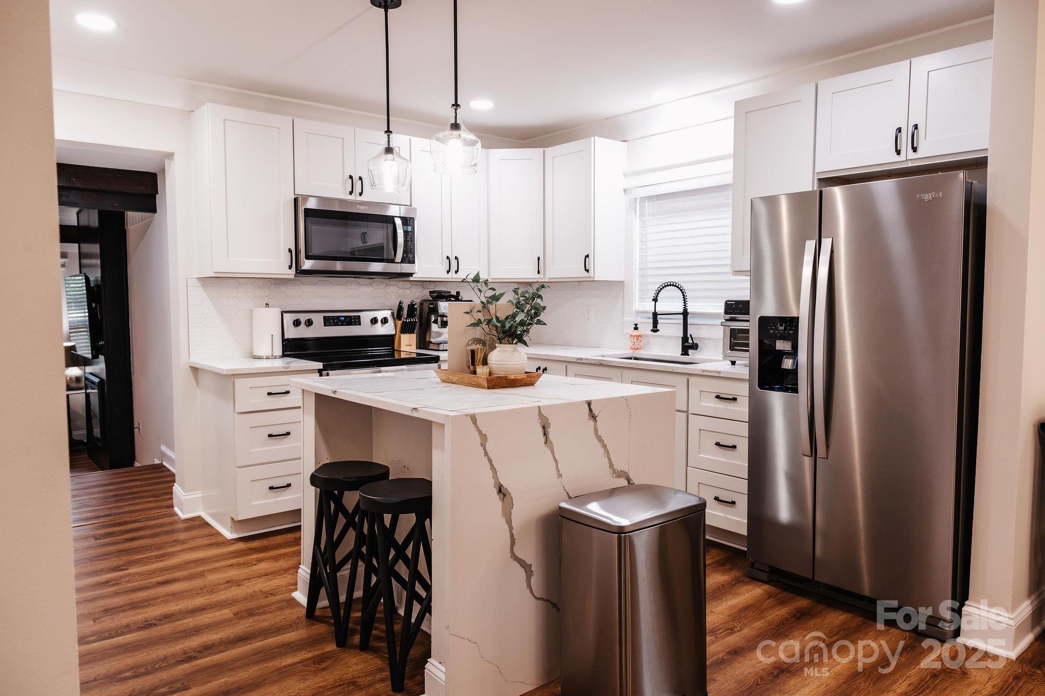 2230 Markham Court