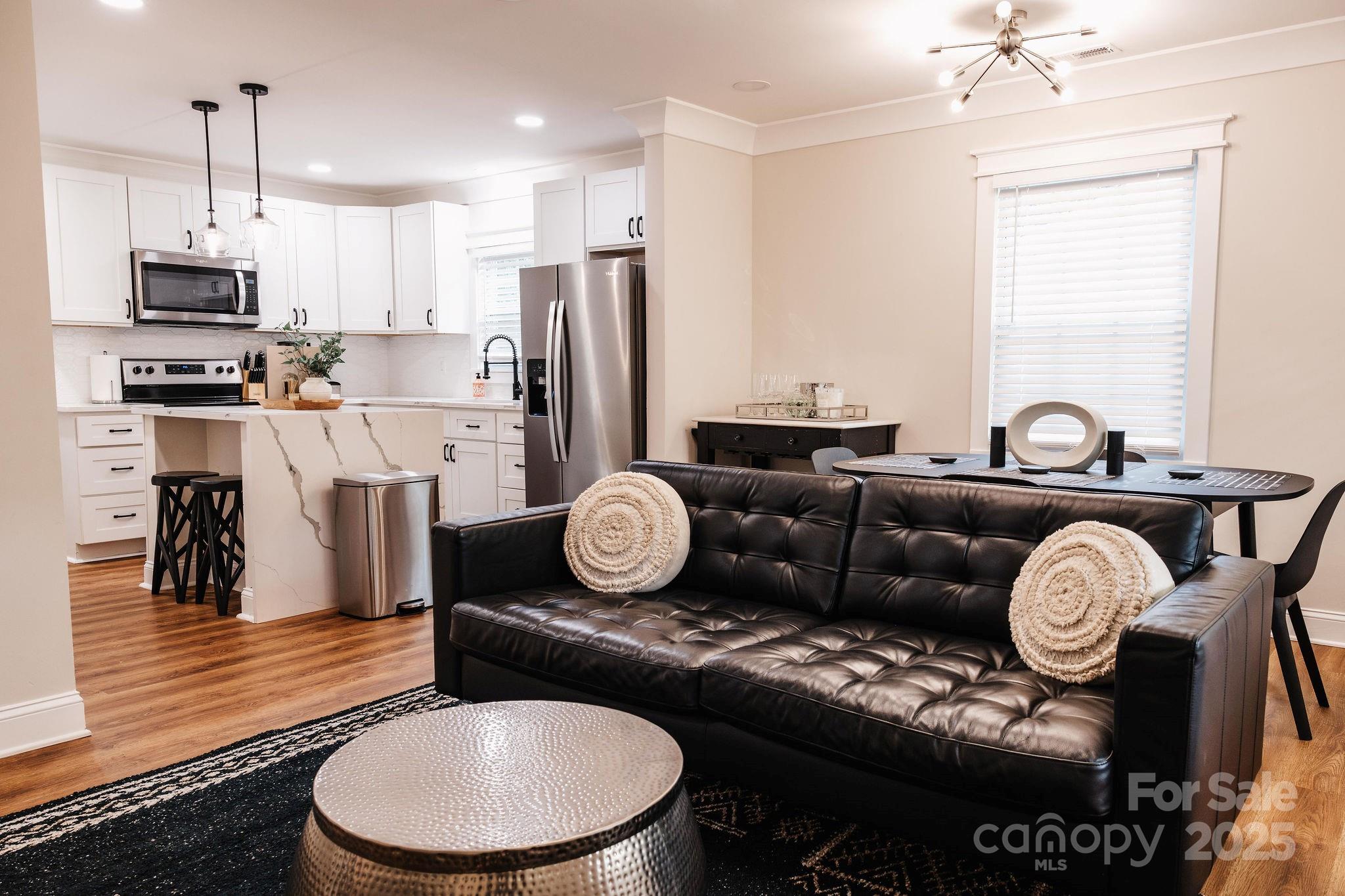 2230 Markham Court