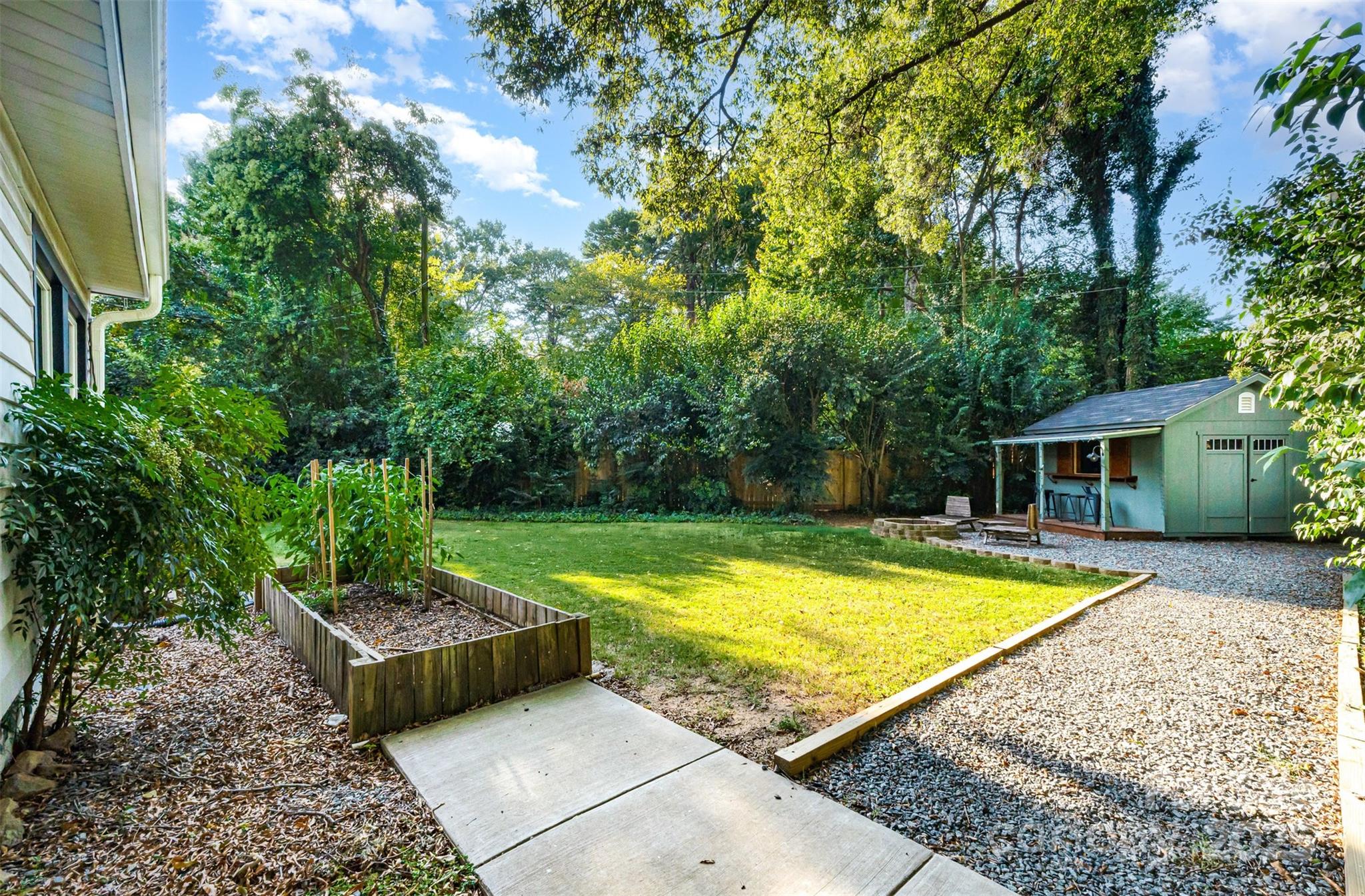 4432 University Drive