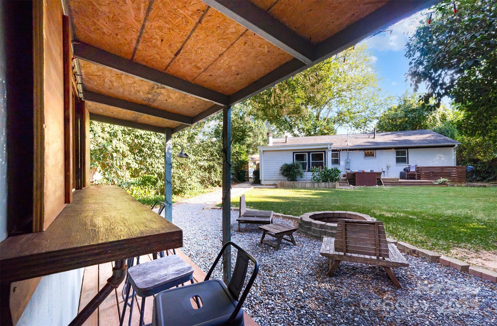 4432 University Drive