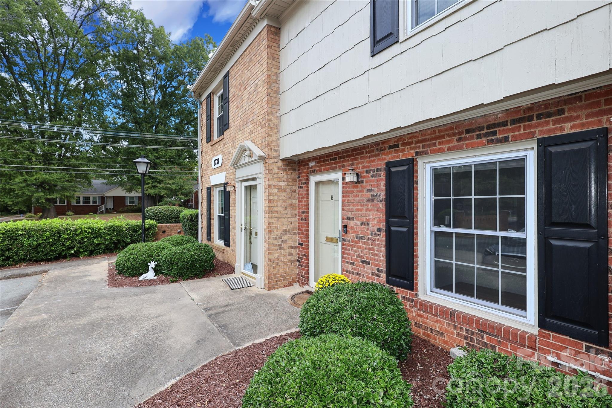 3722 Park Road Unit: B