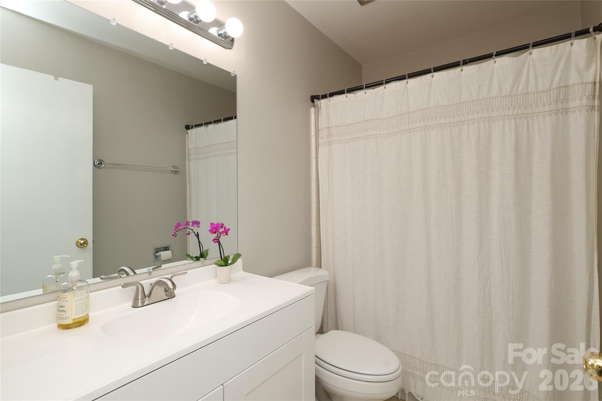 3722 Park Road Unit: B