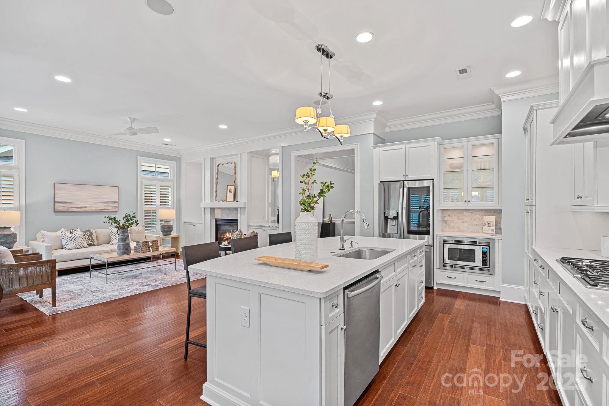 8007 Vanderhorn Lane