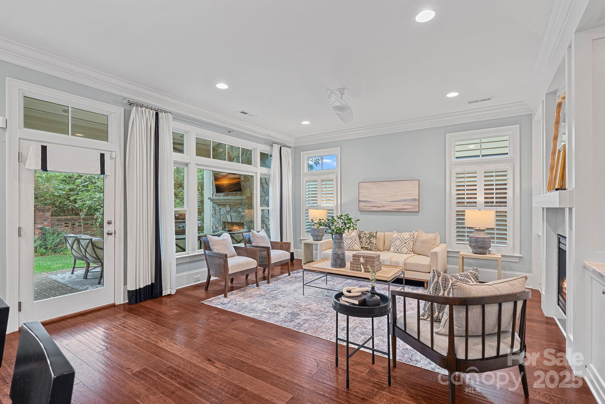 8007 Vanderhorn Lane