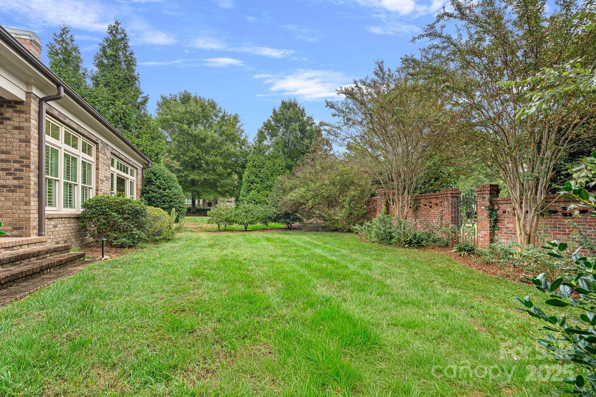 8007 Vanderhorn Lane