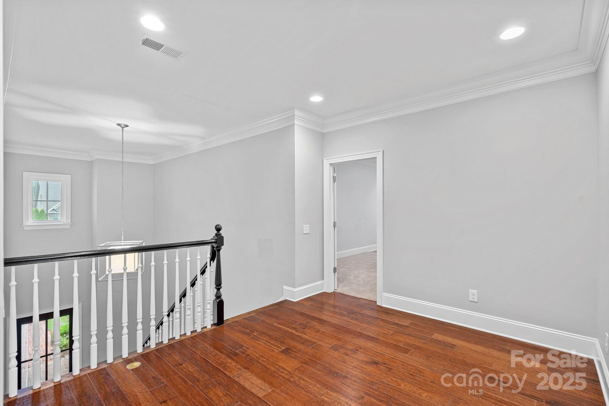8007 Vanderhorn Lane