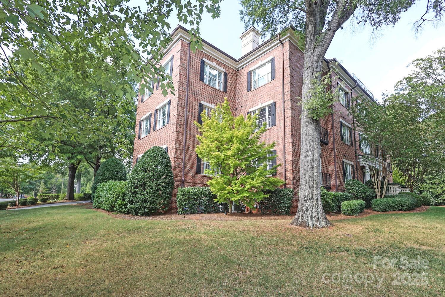 956 Queens Road Unit: 956