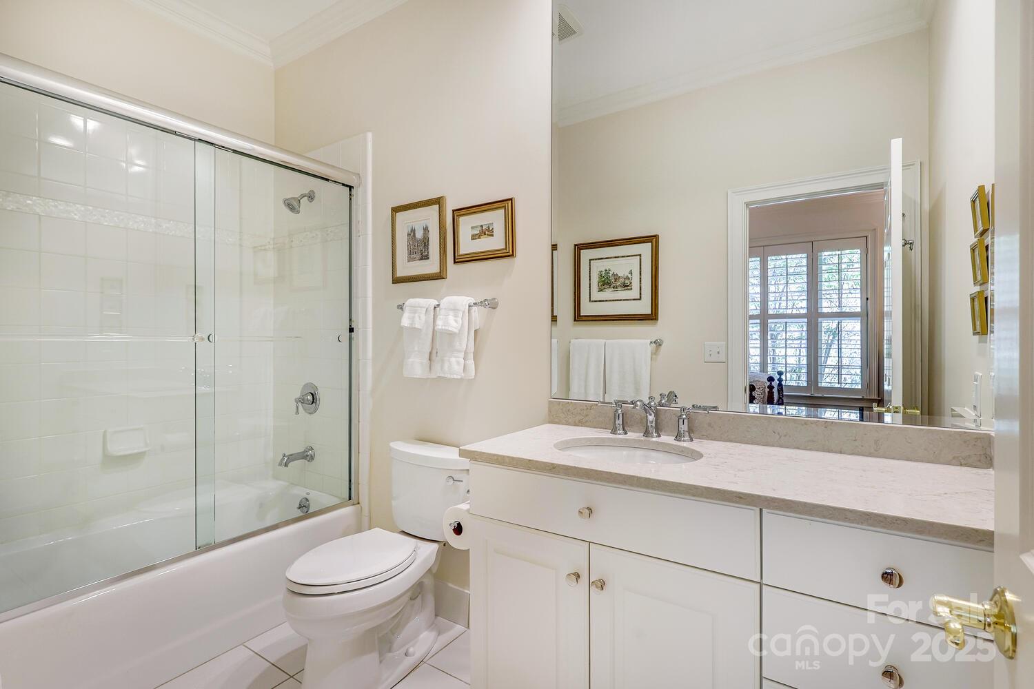 956 Queens Road Unit: 956