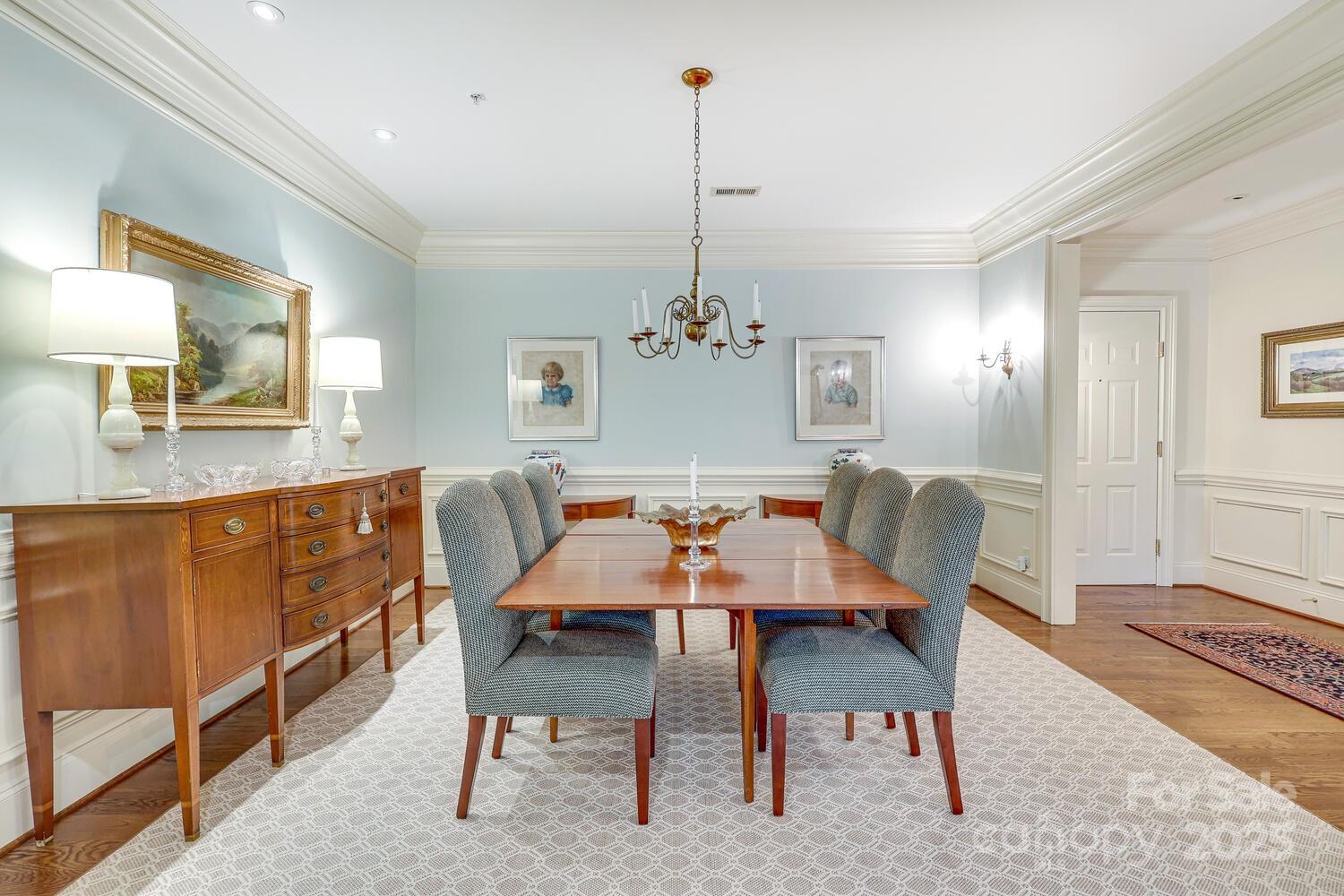 956 Queens Road Unit: 956