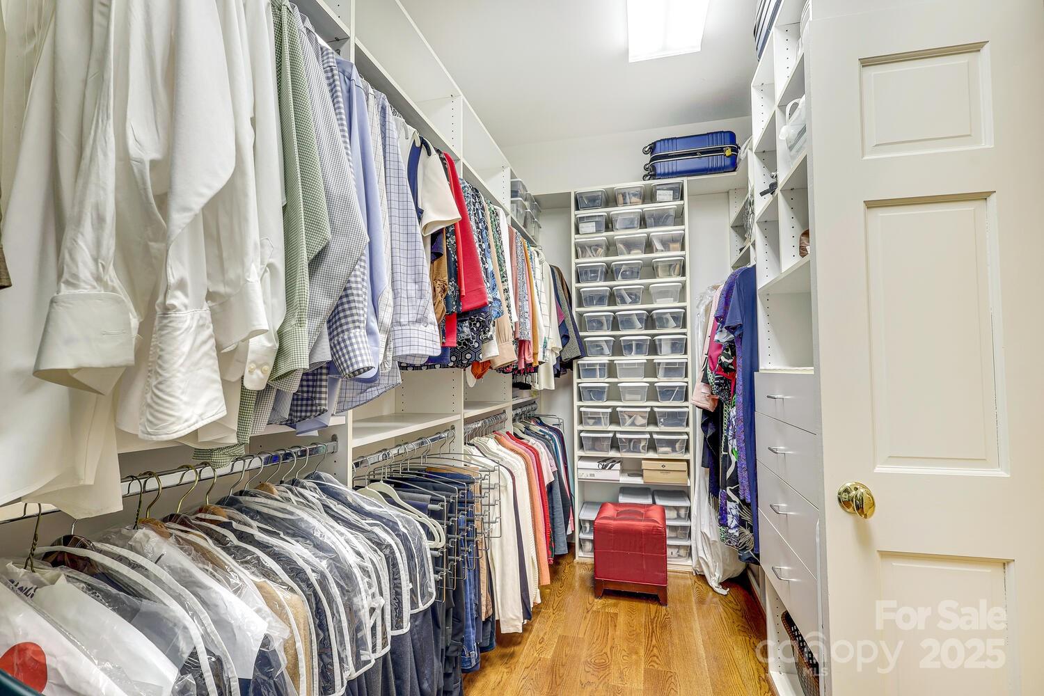956 Queens Road Unit: 956