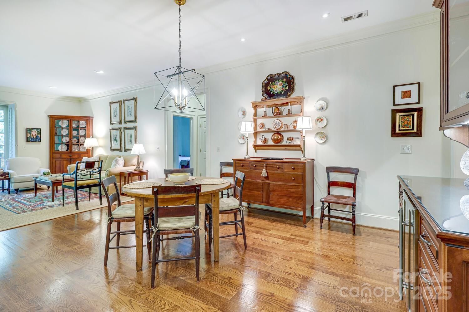 956 Queens Road Unit: 956