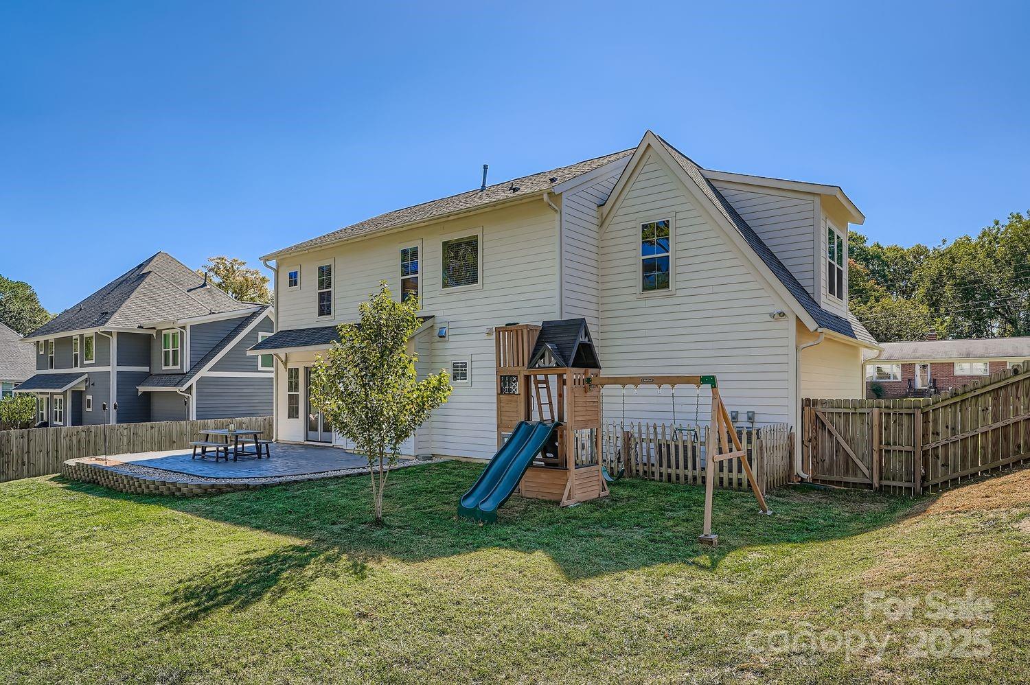 2827 Springway Drive