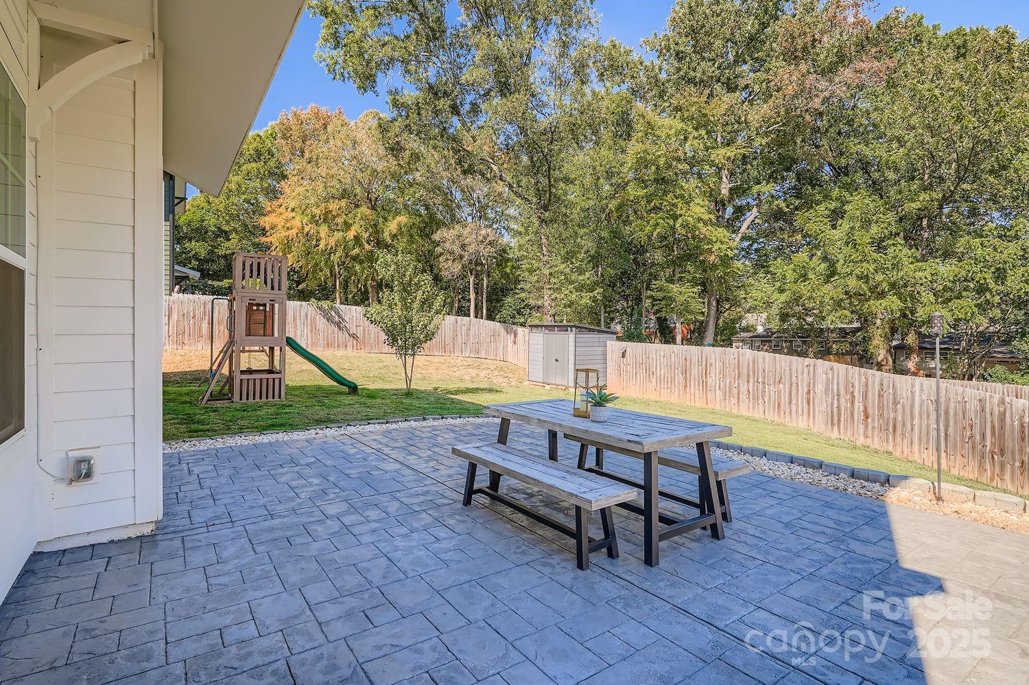 2827 Springway Drive