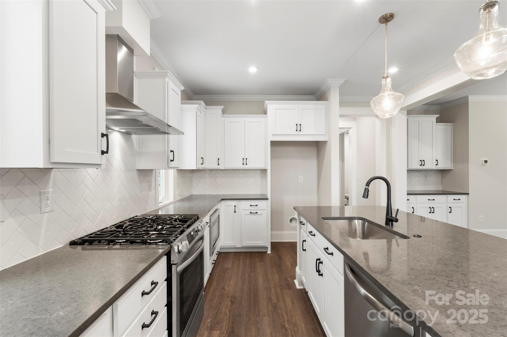 283 Luray Way Unit: 449