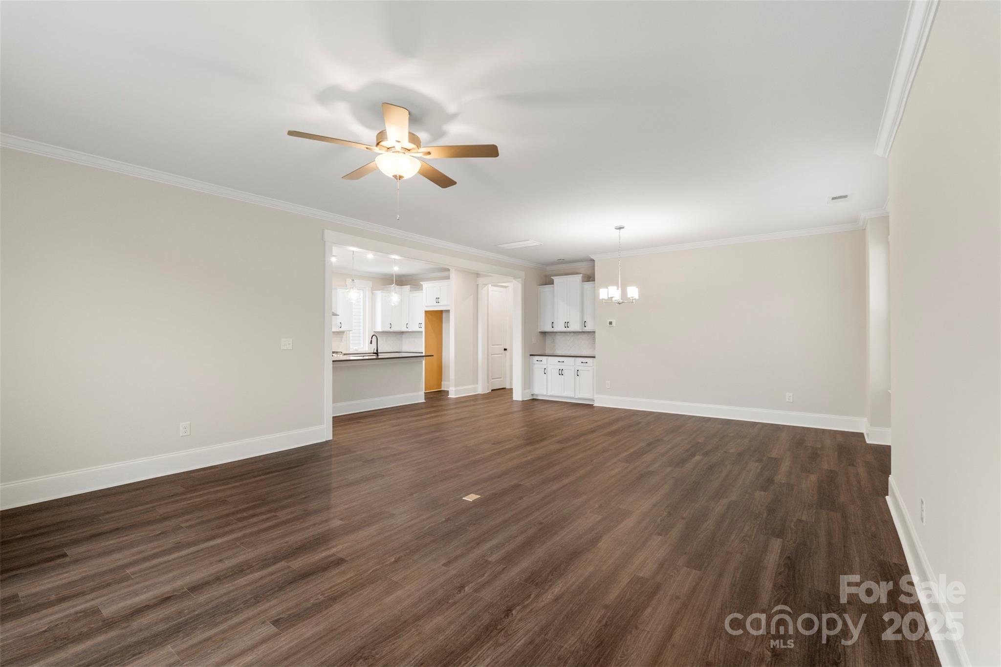 283 Luray Way Unit: 449
