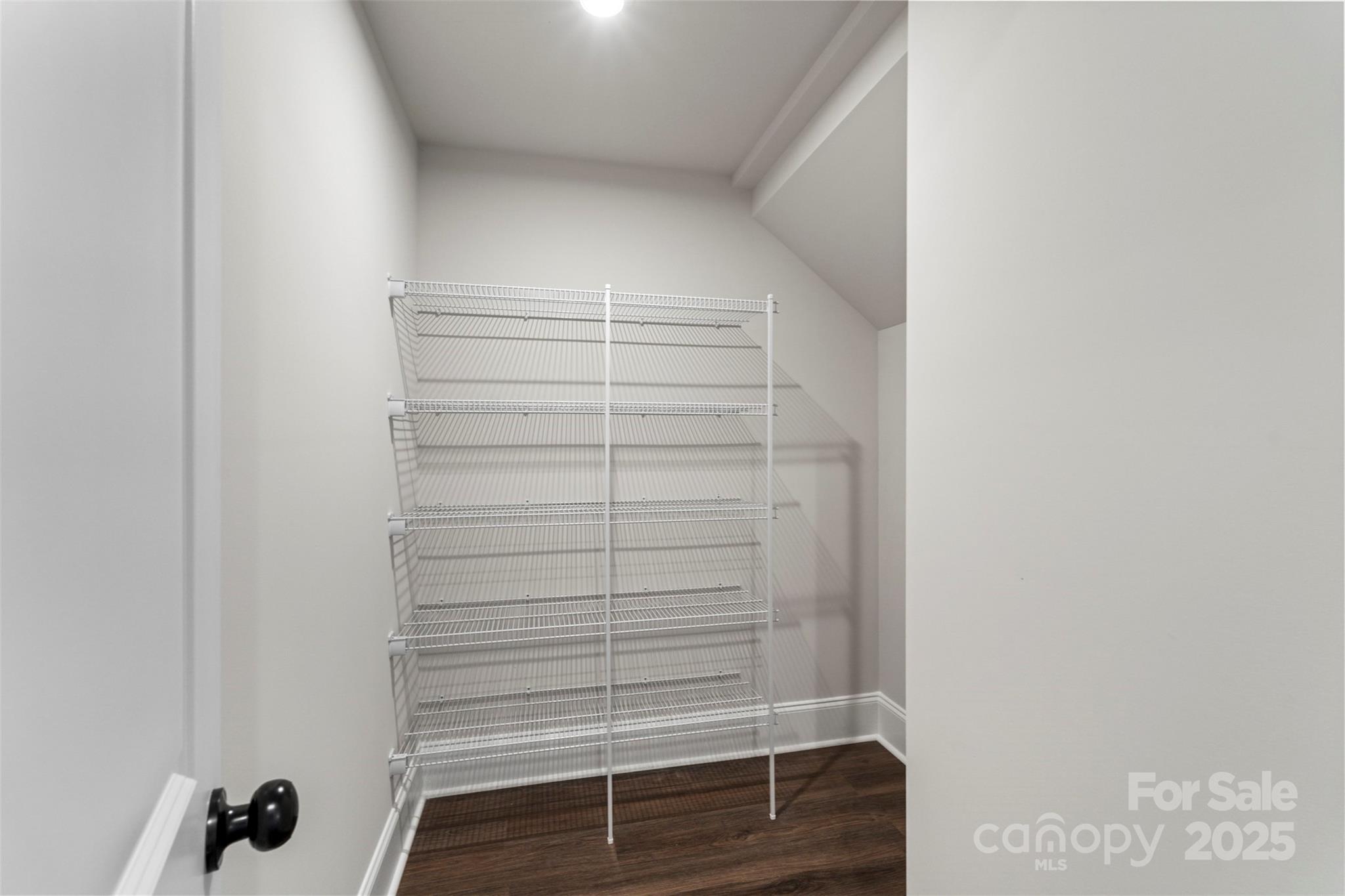 283 Luray Way Unit: 449
