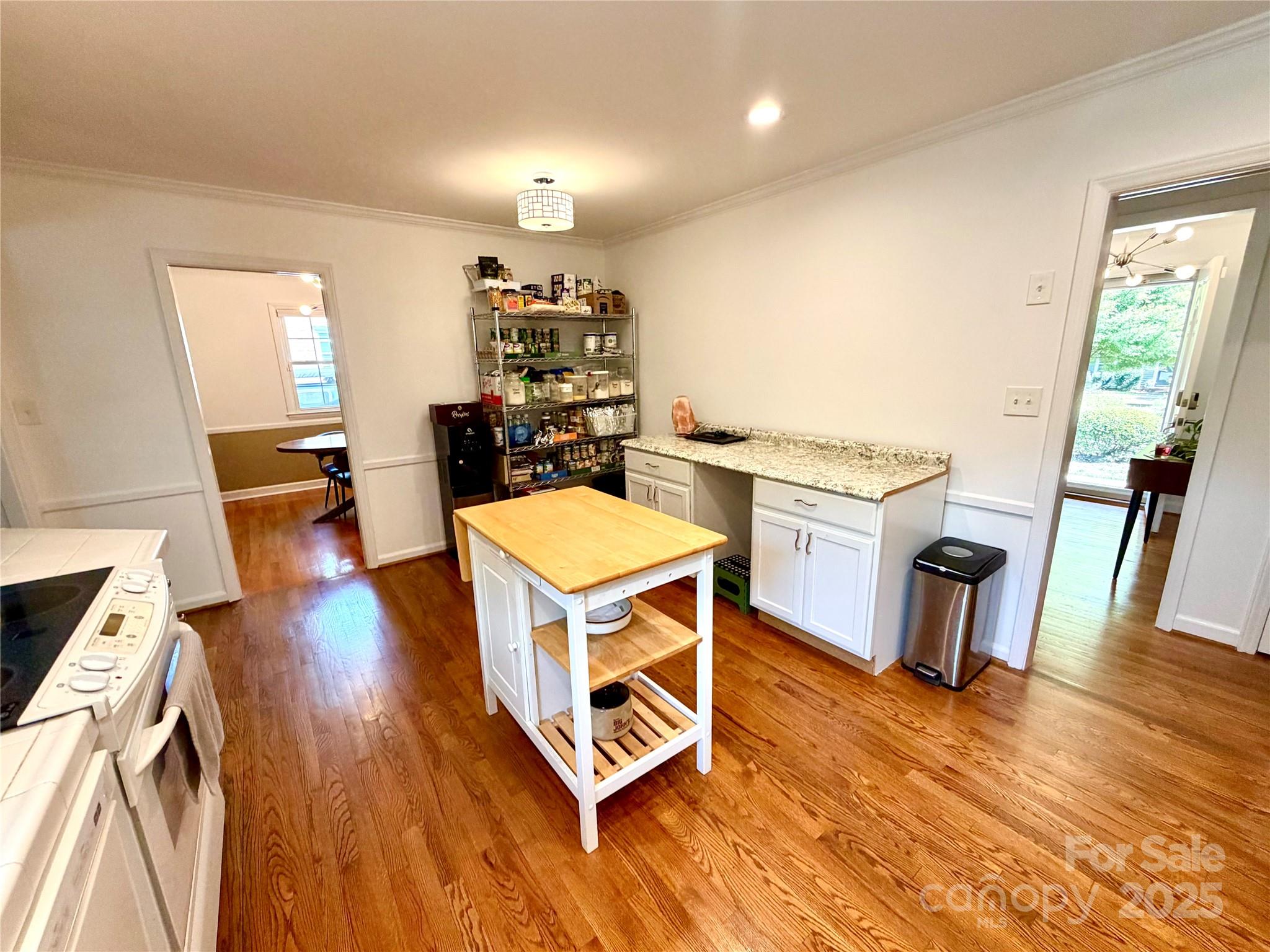5300 Glenbrier Drive