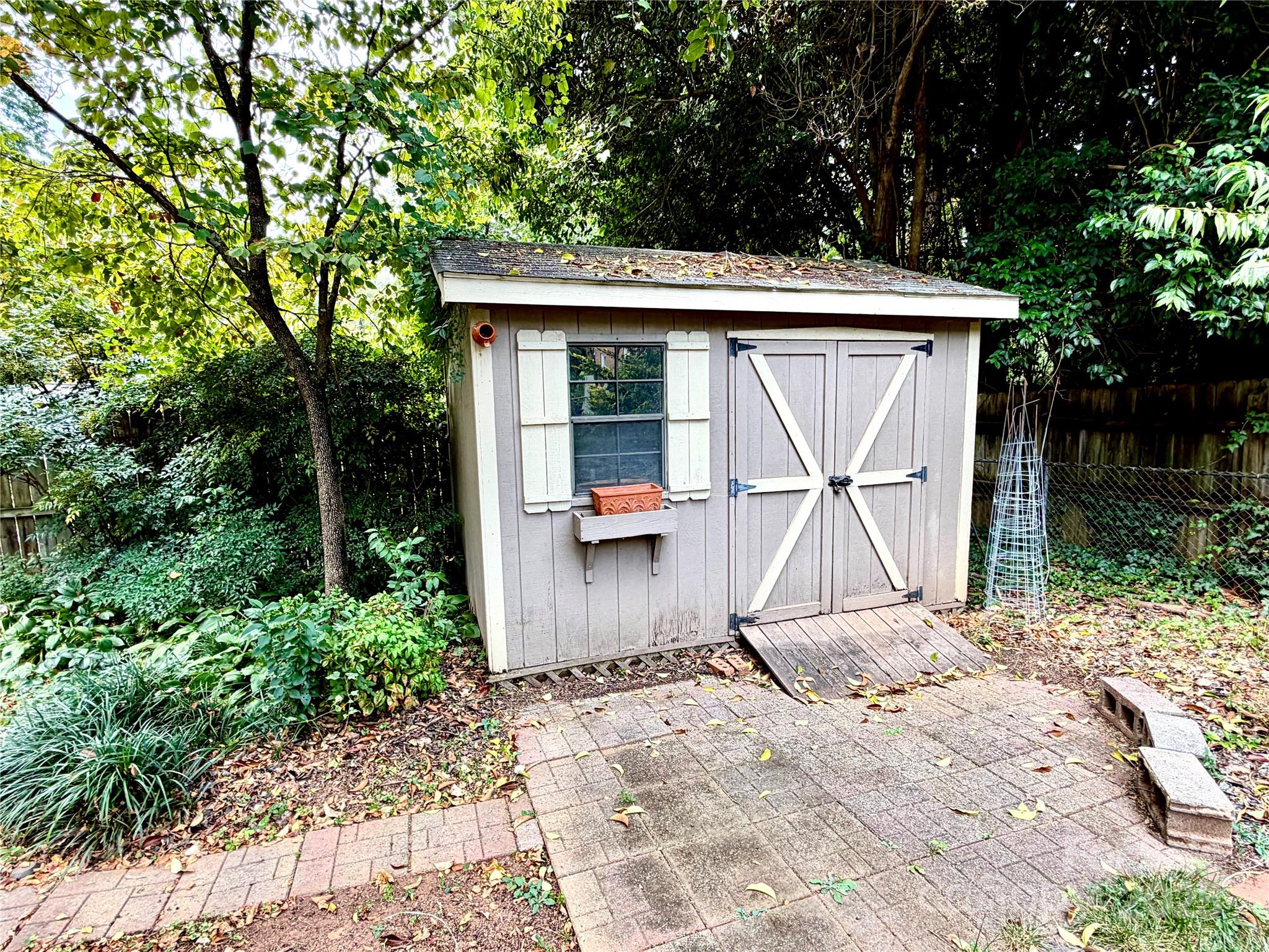 5300 Glenbrier Drive