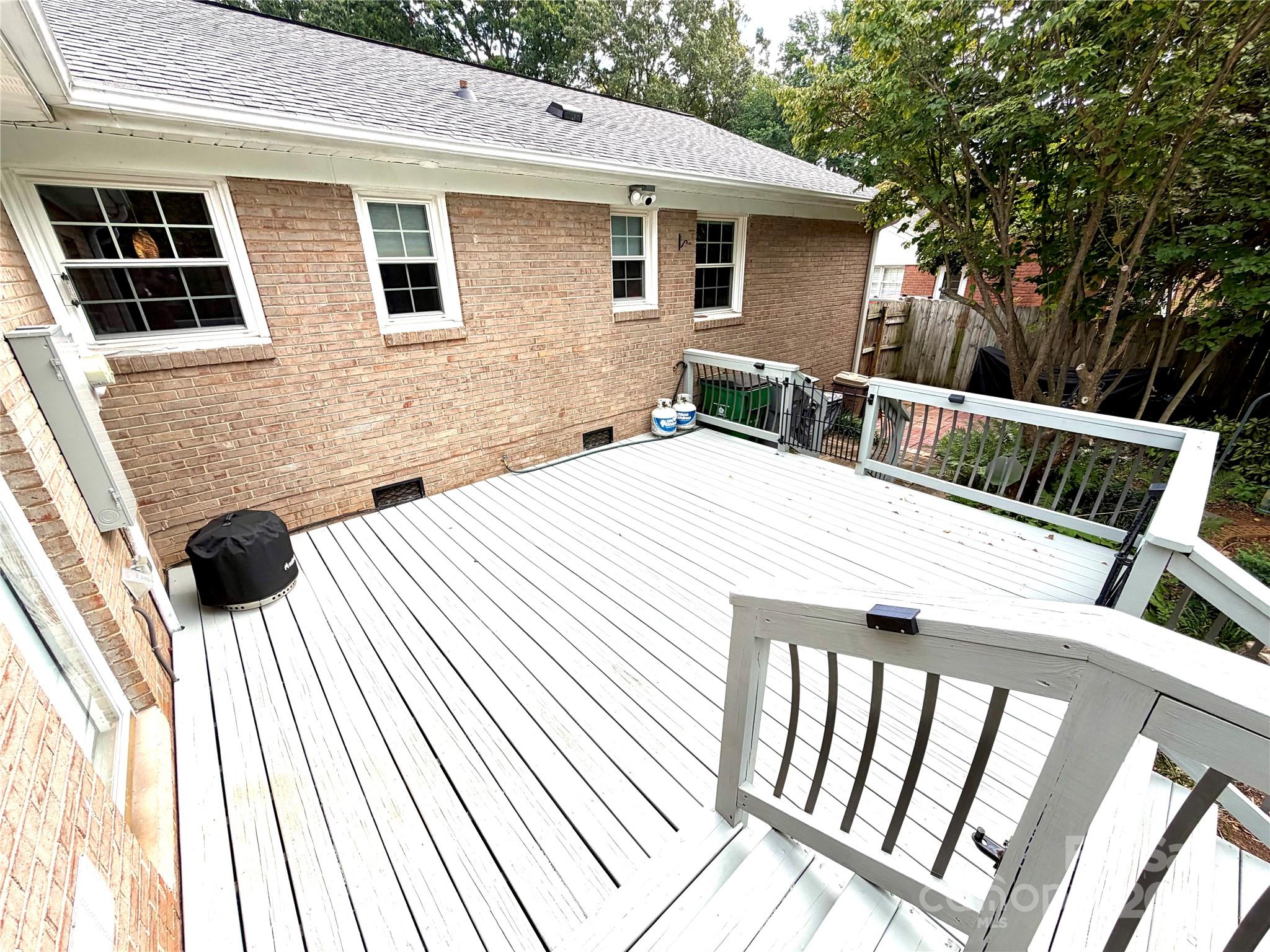 5300 Glenbrier Drive