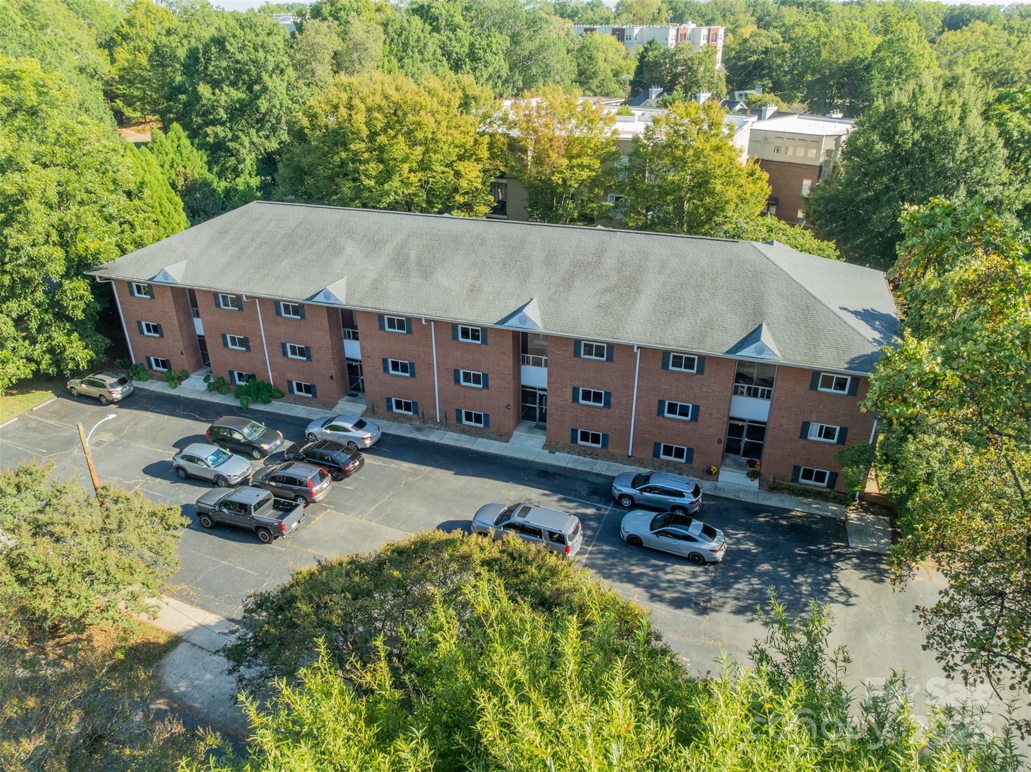 400 Queens Road Unit: D6