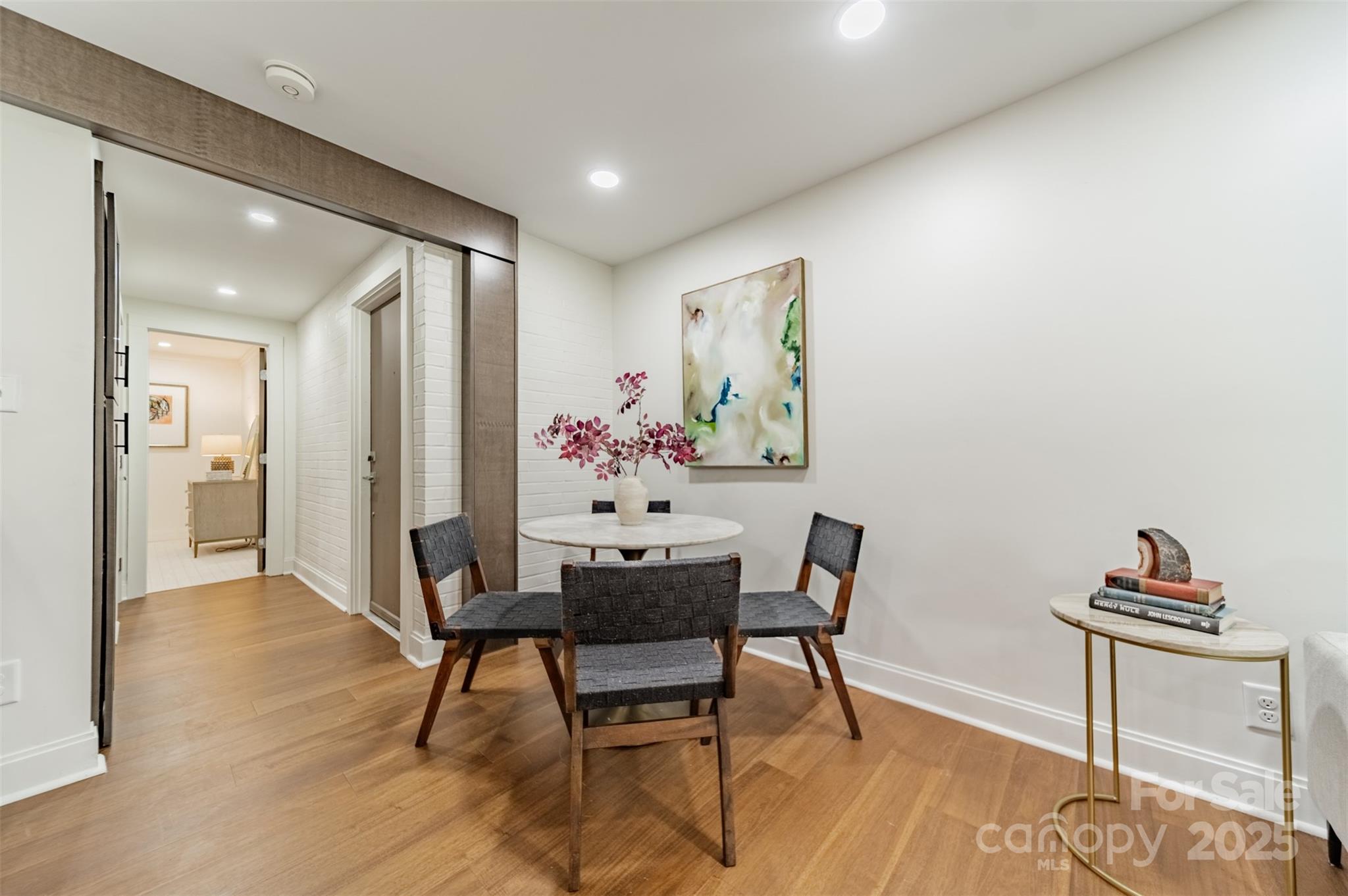 400 Queens Road Unit: D6