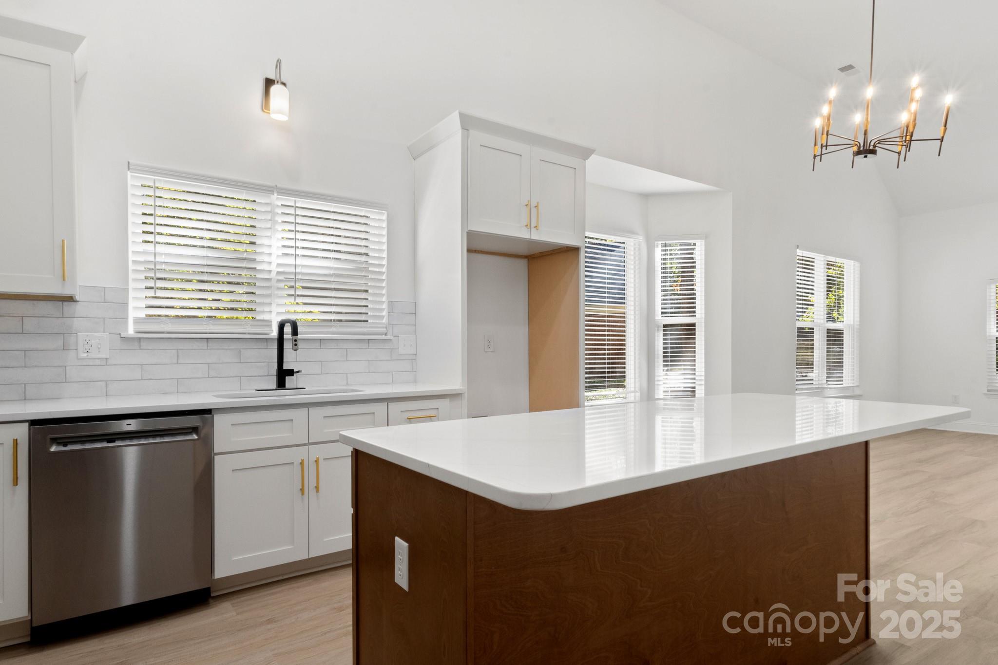 12415 Bluff Meadow Trail