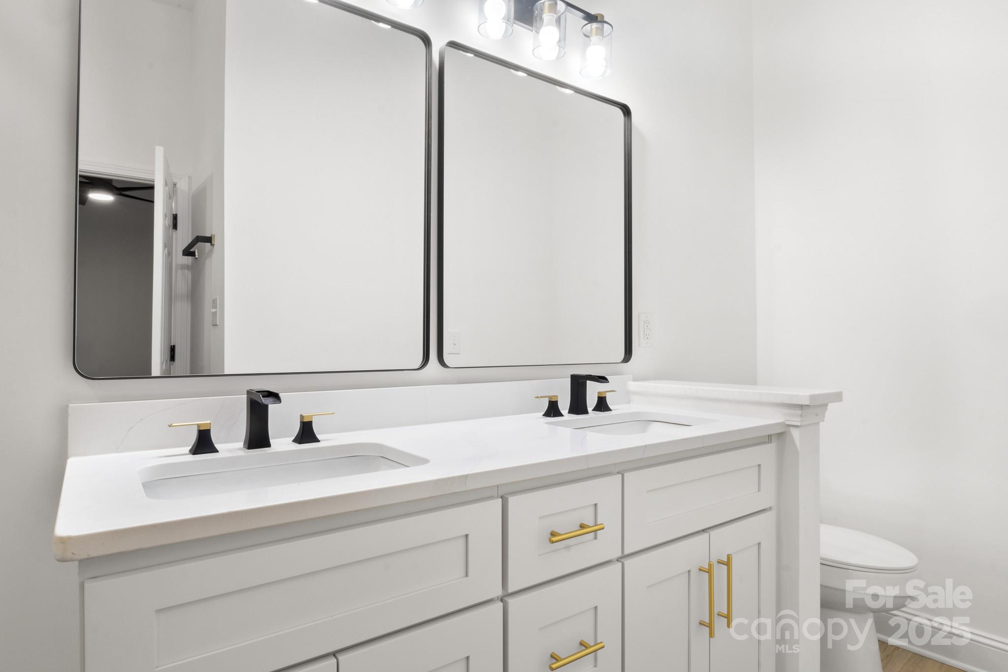 12415 Bluff Meadow Trail