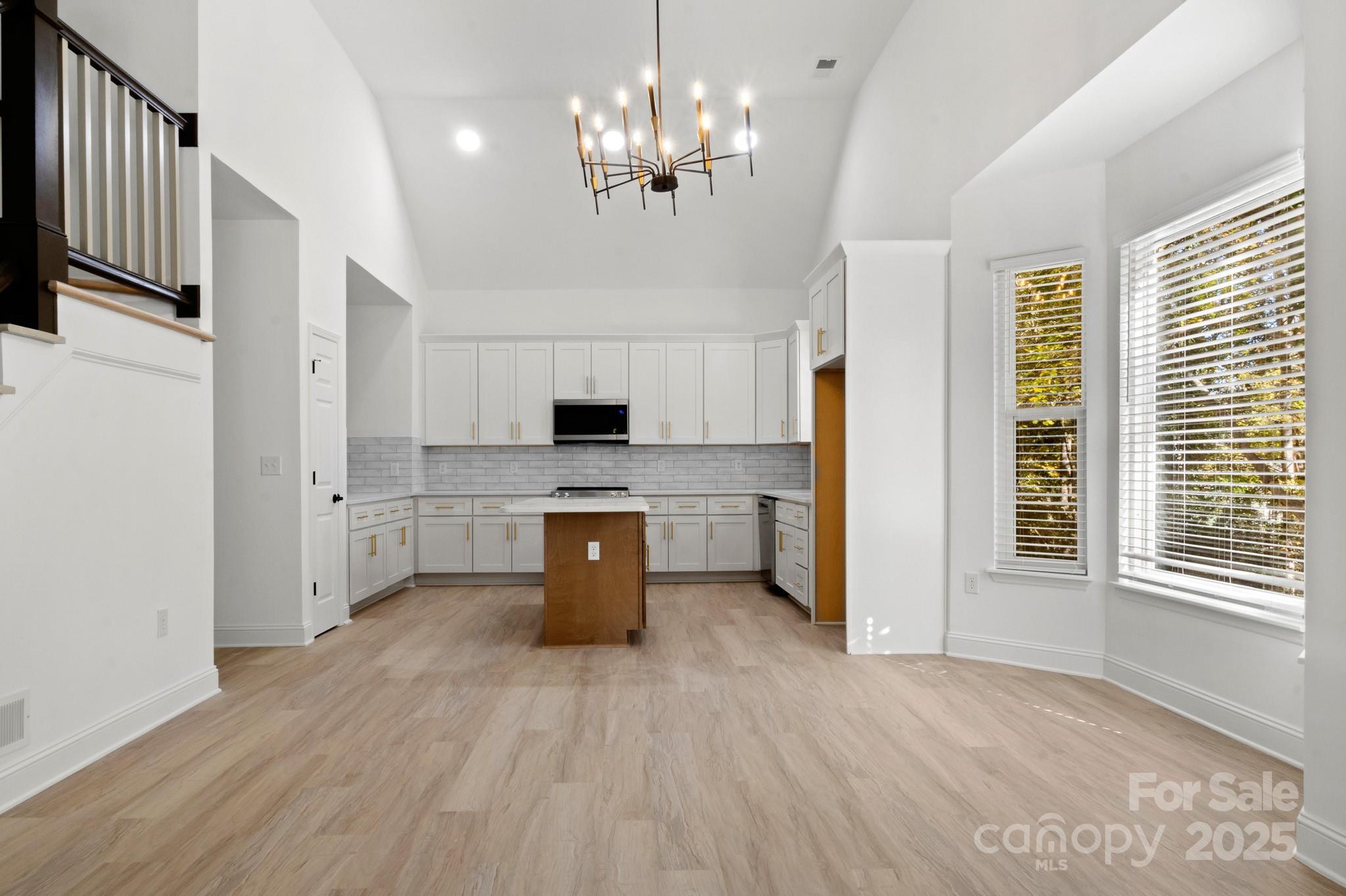 12415 Bluff Meadow Trail