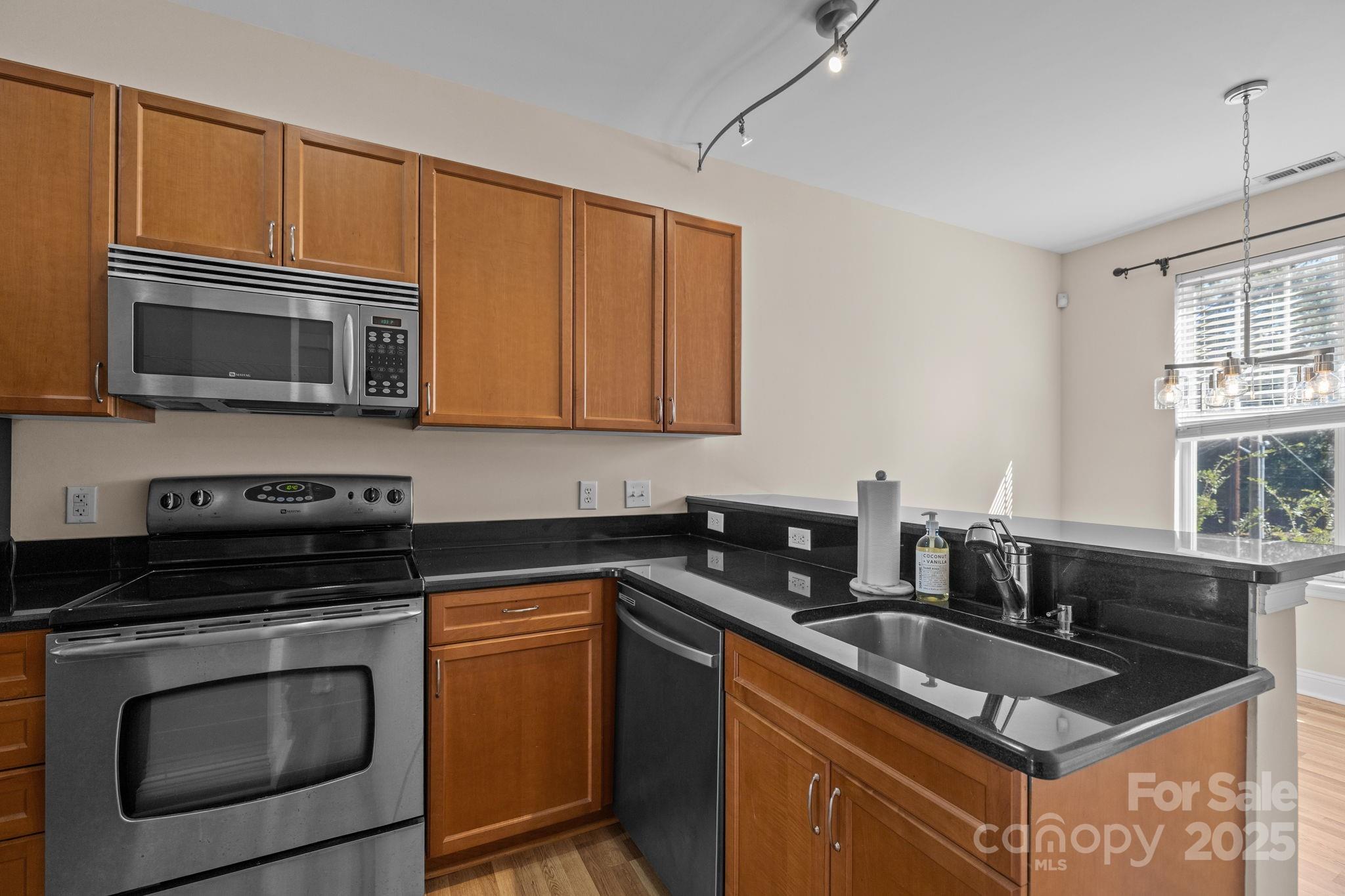 1302 Kenilworth Avenue Unit: 112