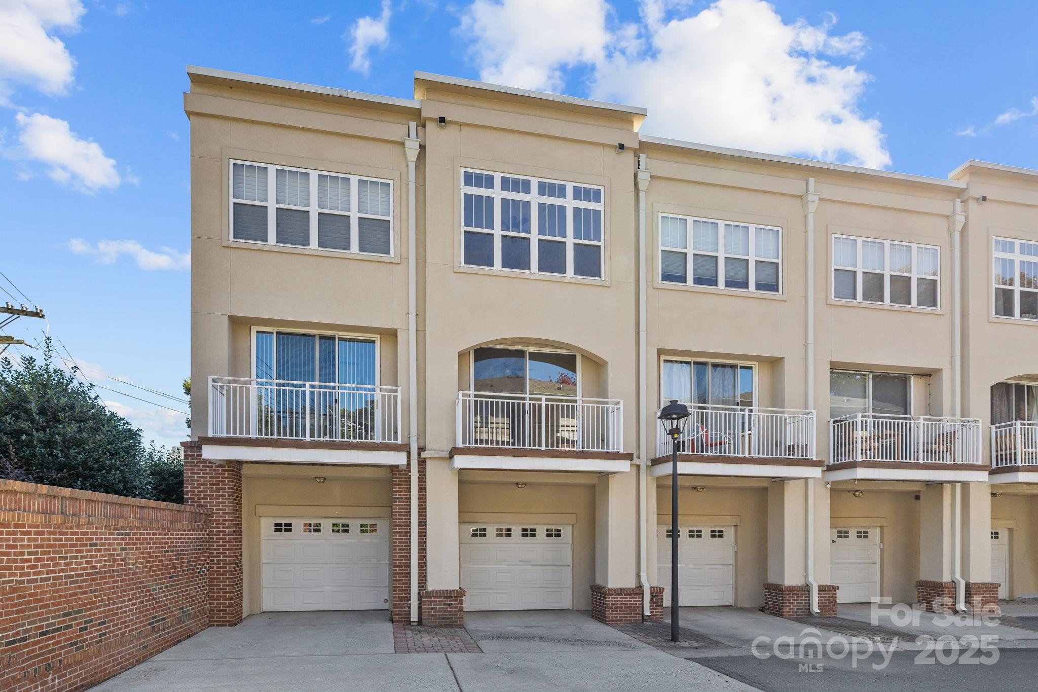 1302 Kenilworth Avenue Unit: 112