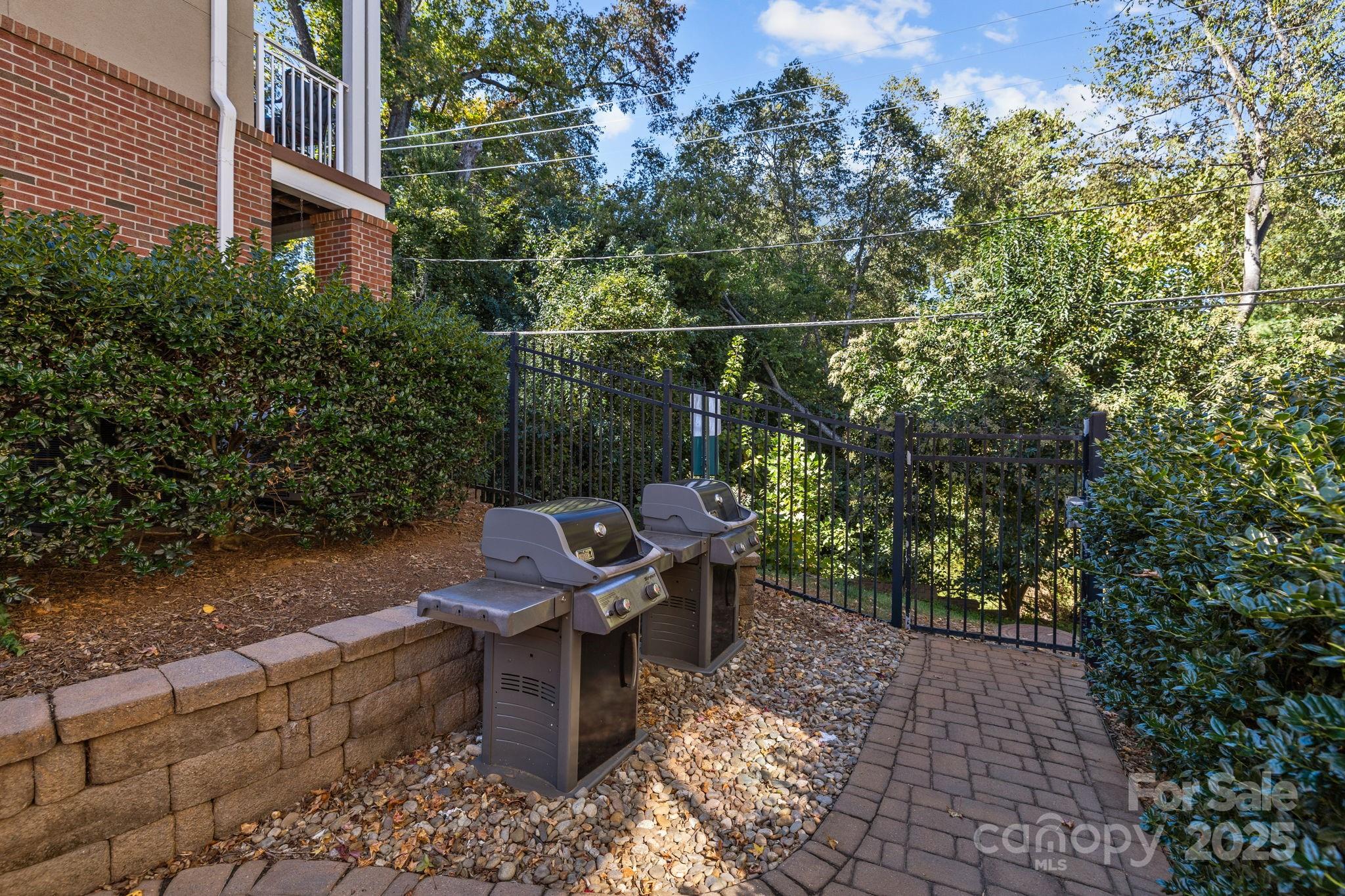 1302 Kenilworth Avenue Unit: 112