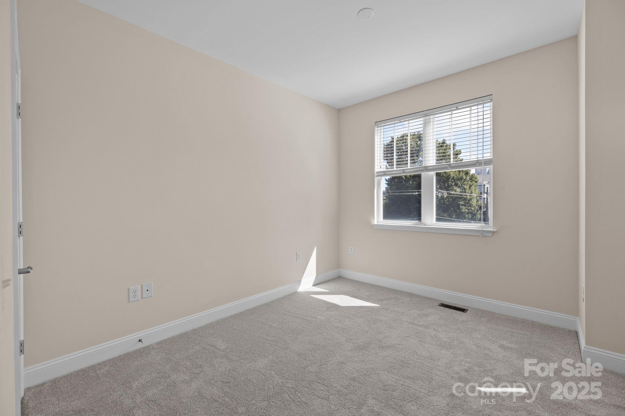 1302 Kenilworth Avenue Unit: 112