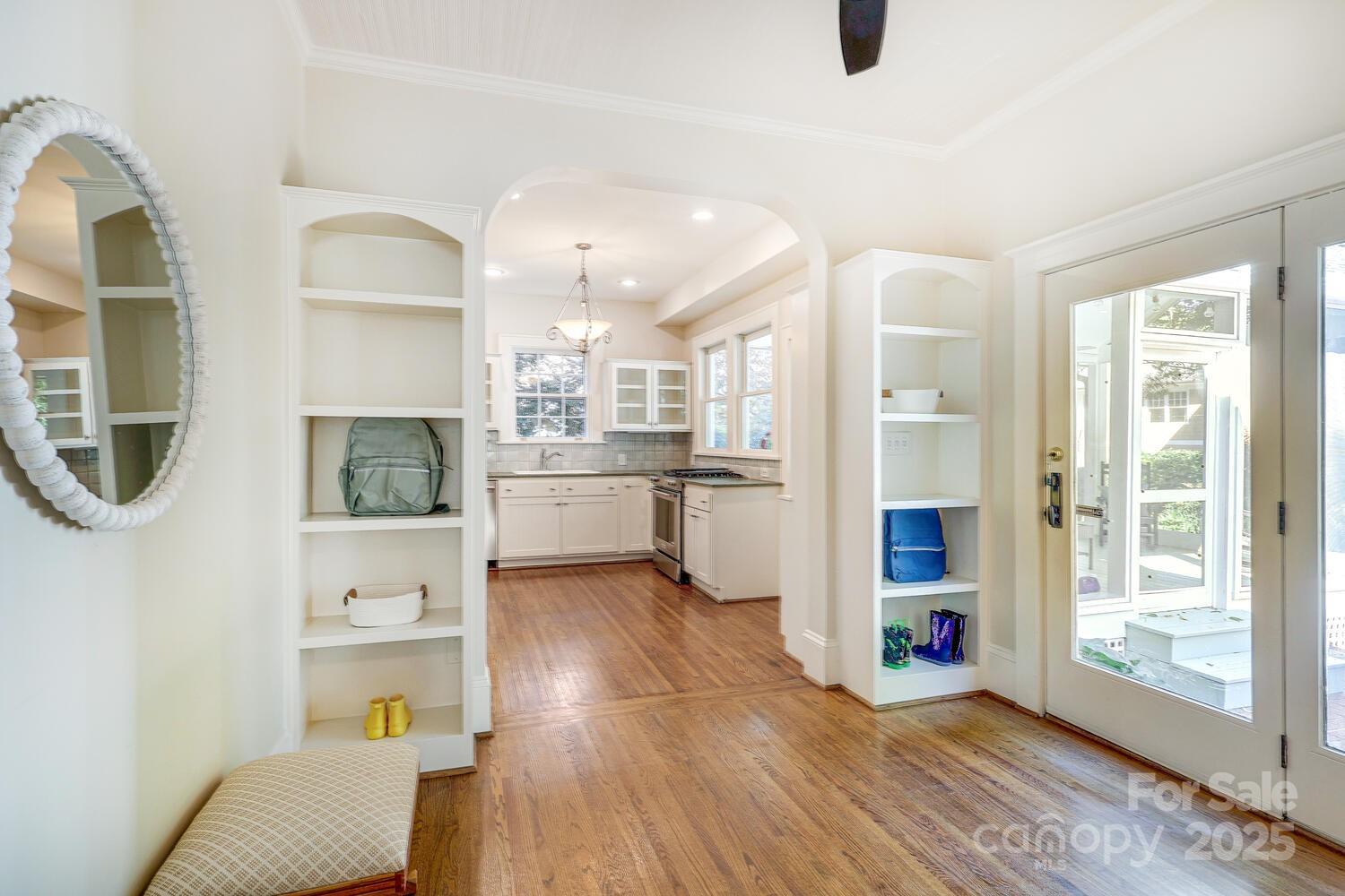 919 Mt Vernon Avenue