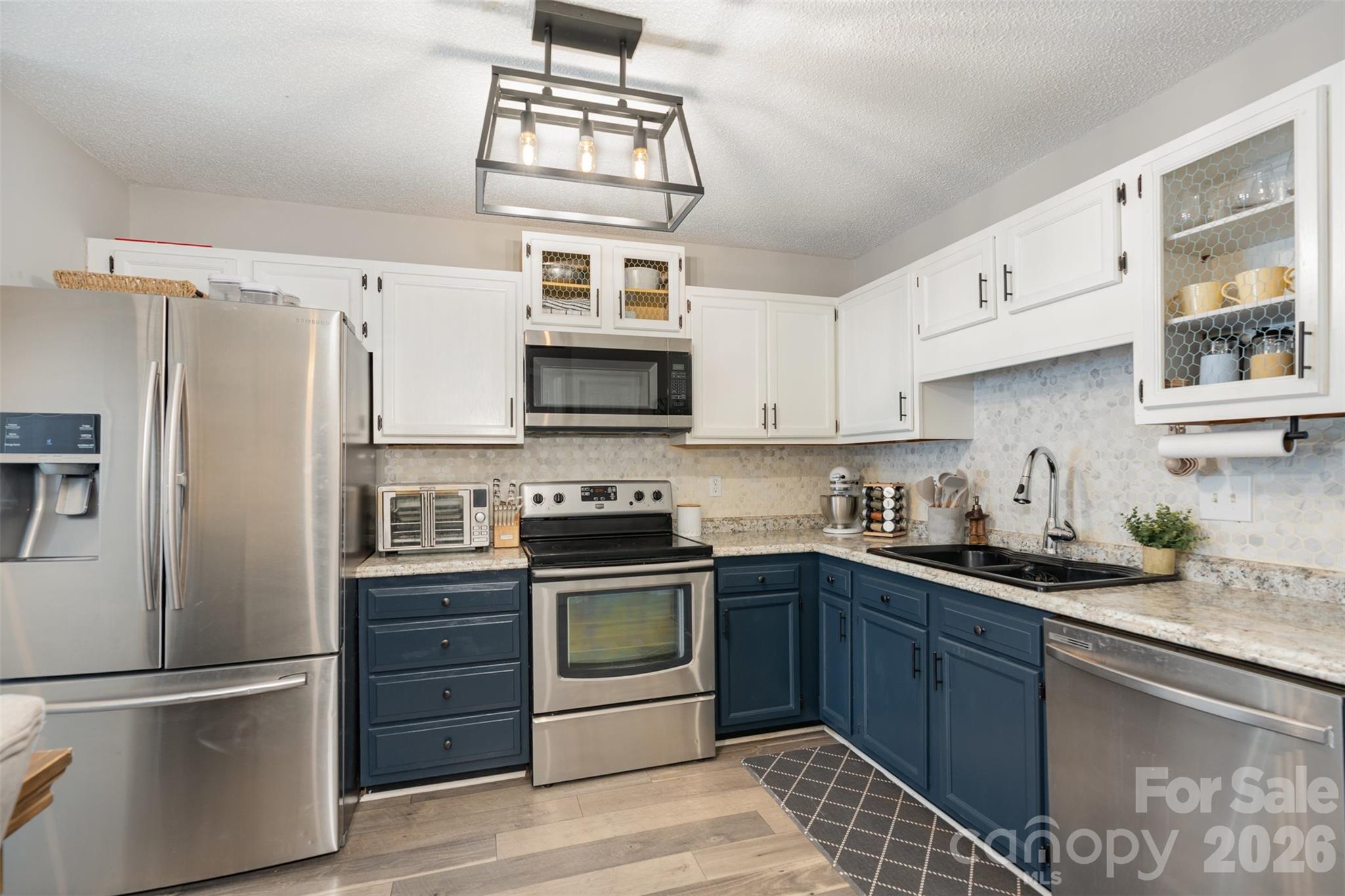 809 Fargo Drive SW