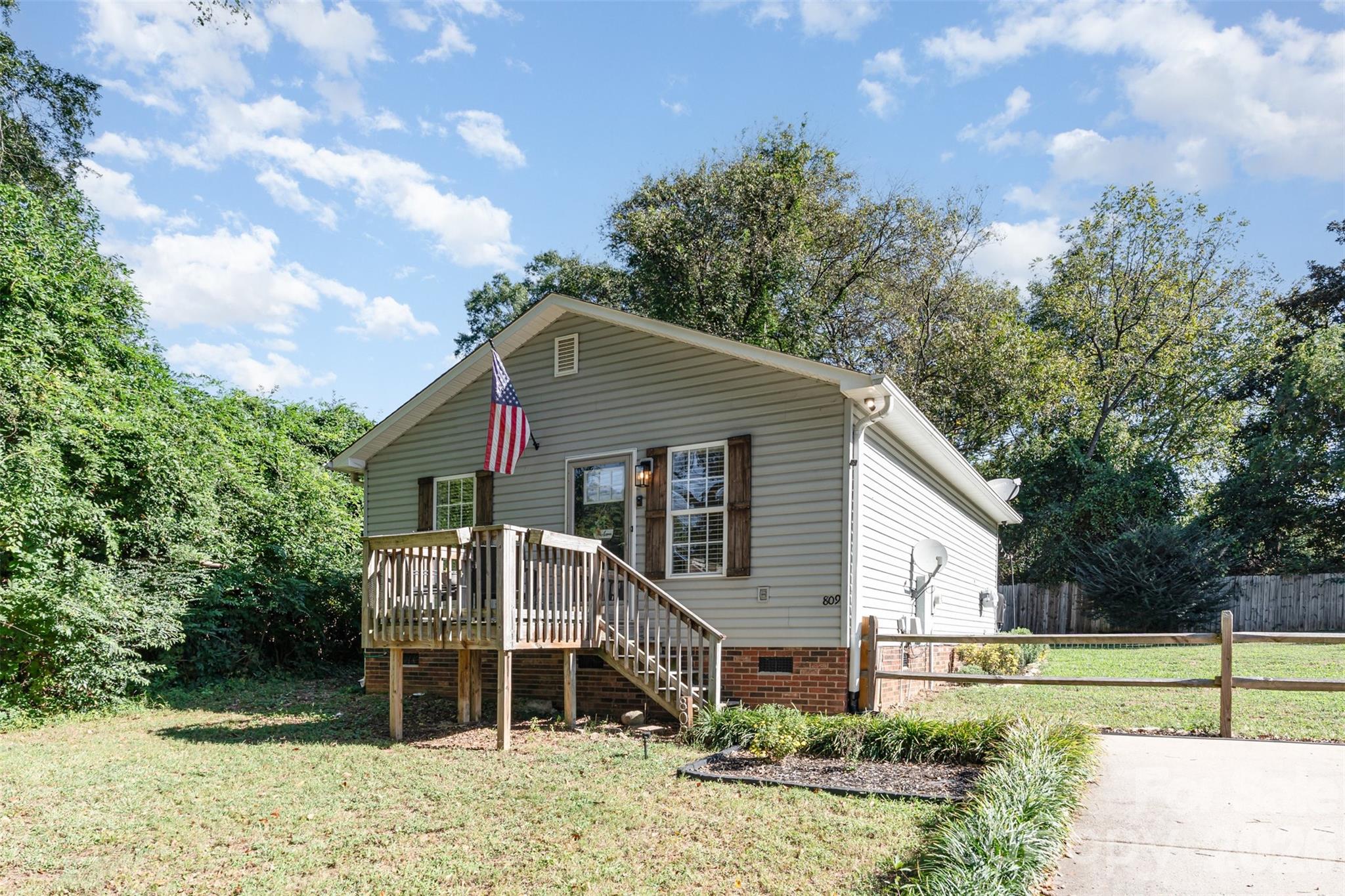 809 Fargo Drive SW