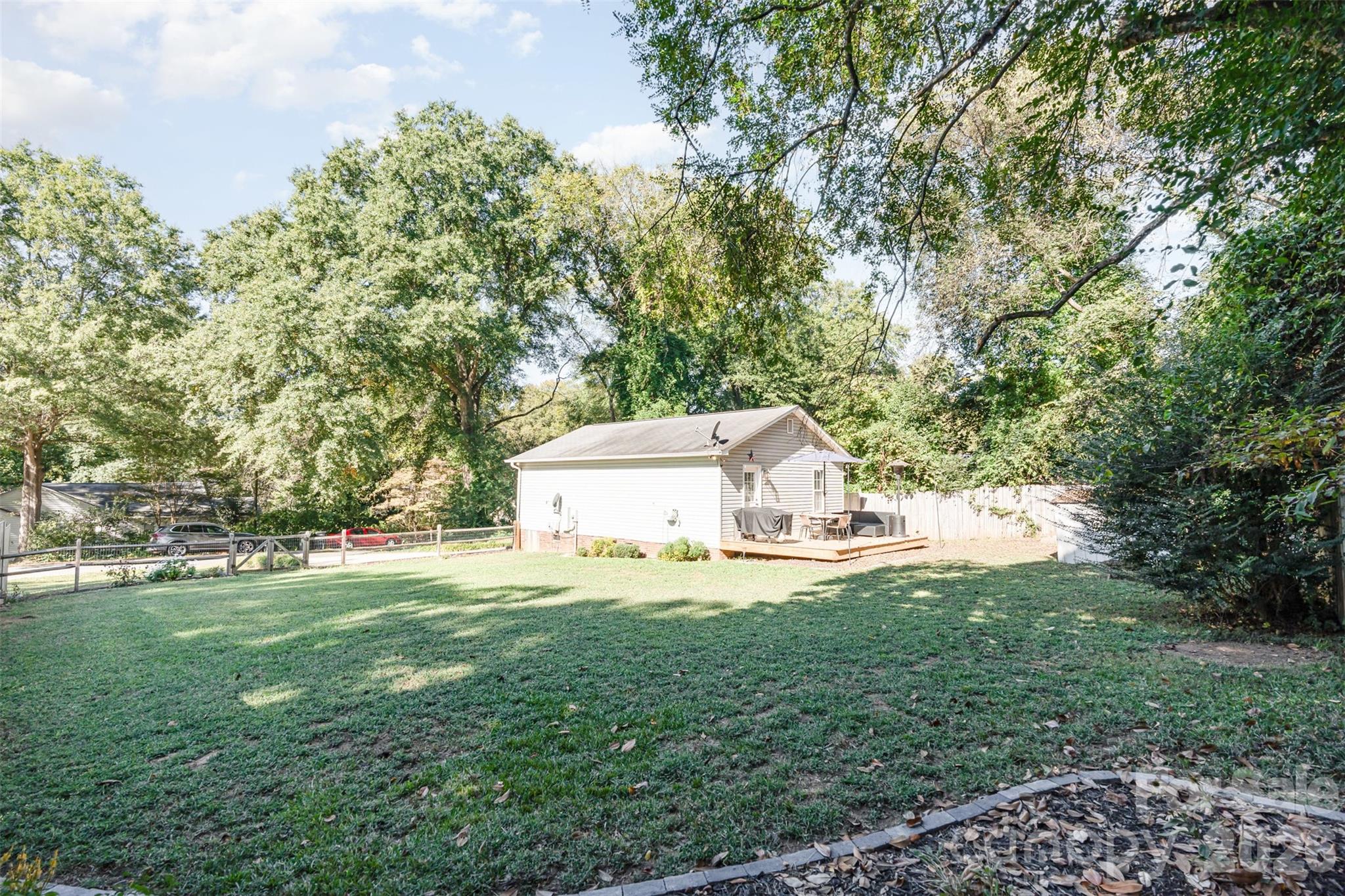 809 Fargo Drive SW