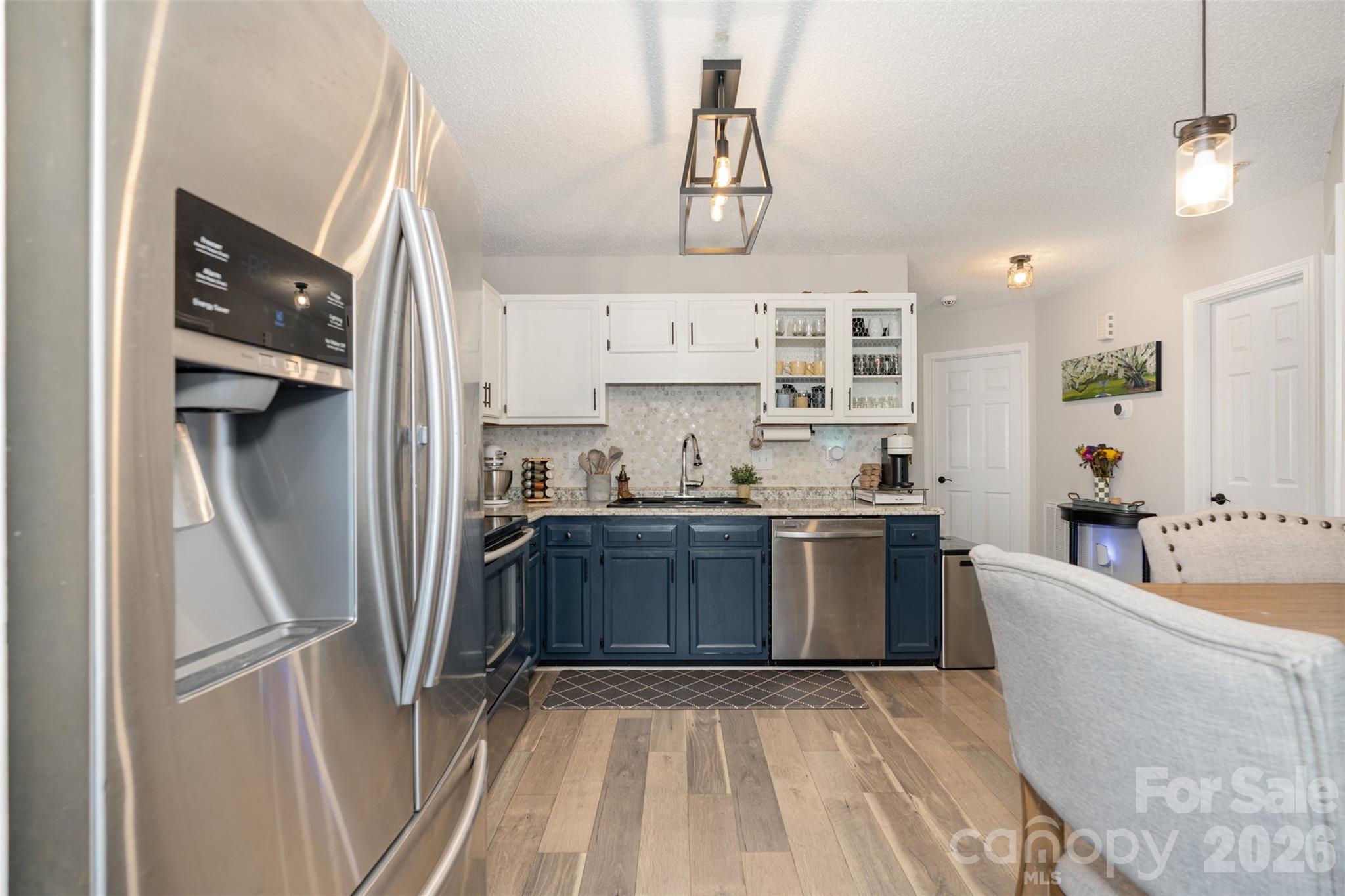 809 Fargo Drive SW