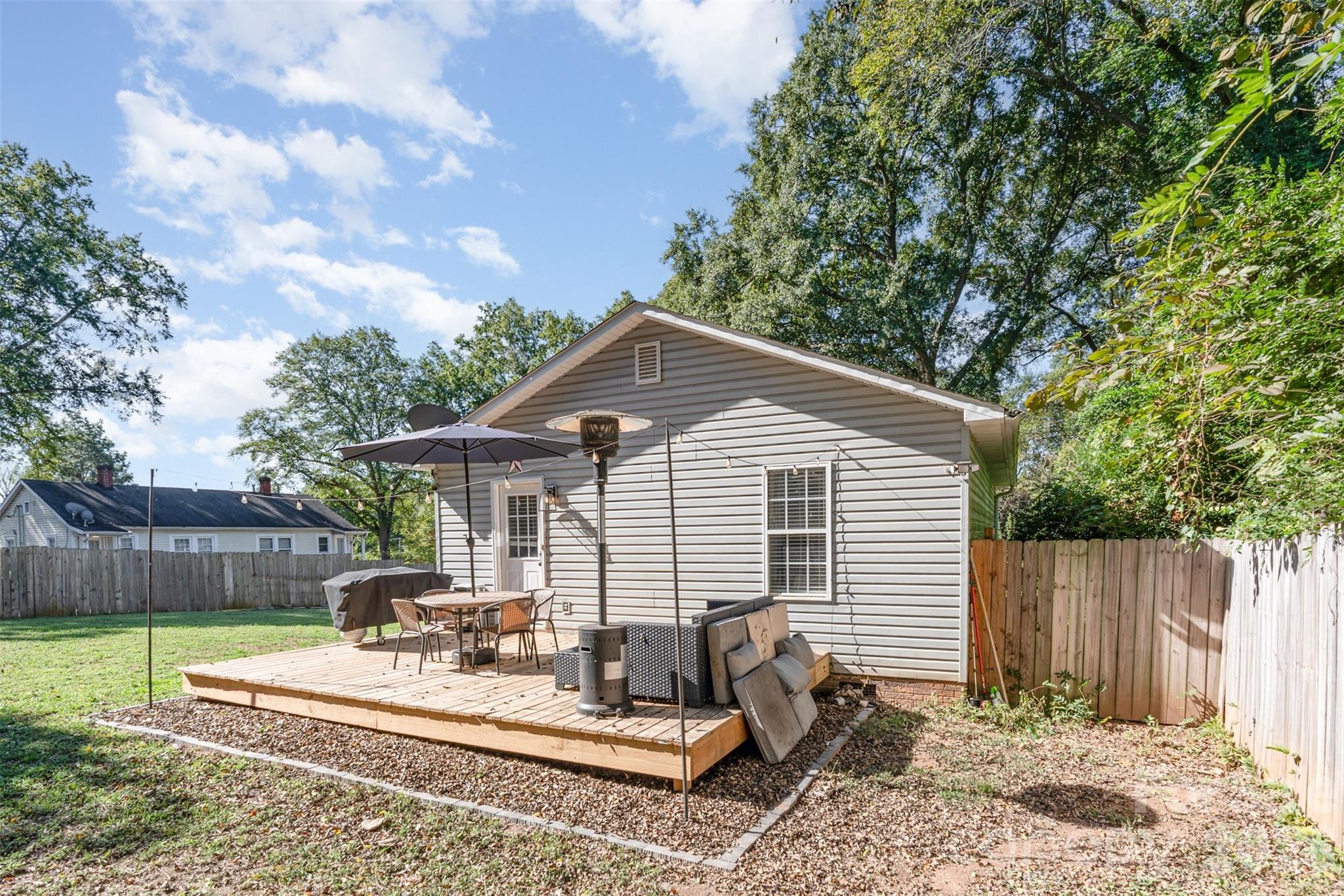 809 Fargo Drive SW