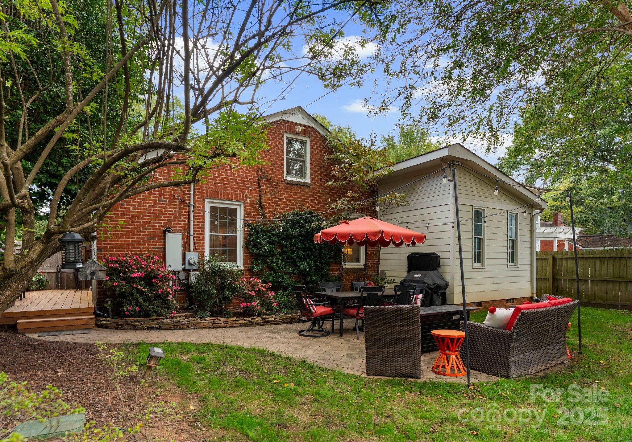 2424 Shenandoah Avenue