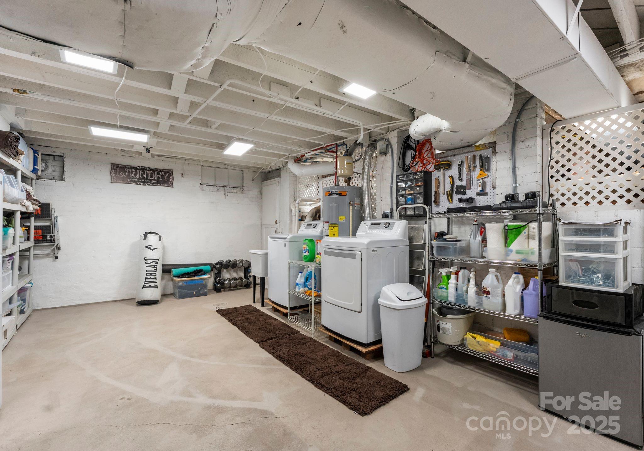 2424 Shenandoah Avenue