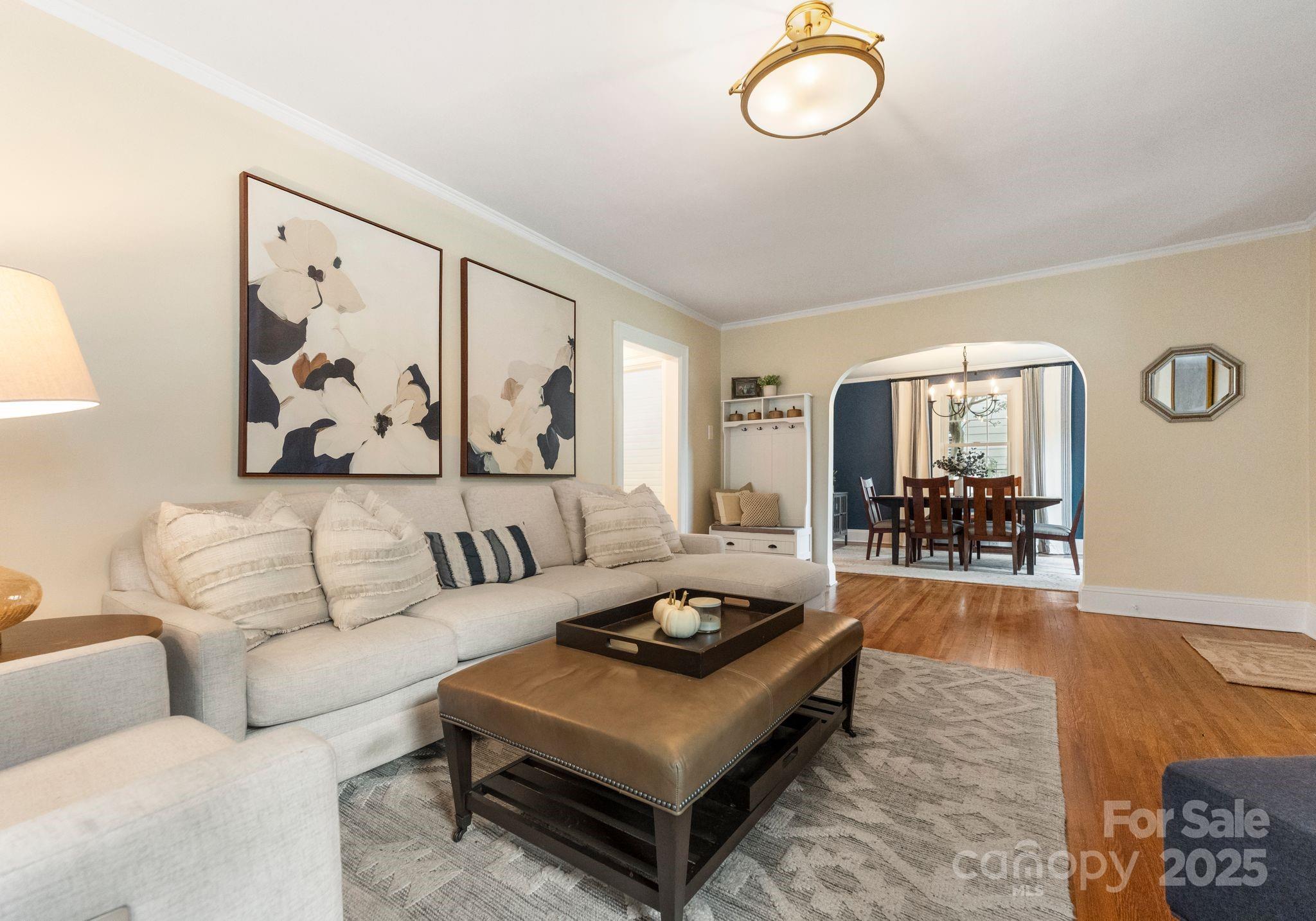 2424 Shenandoah Avenue