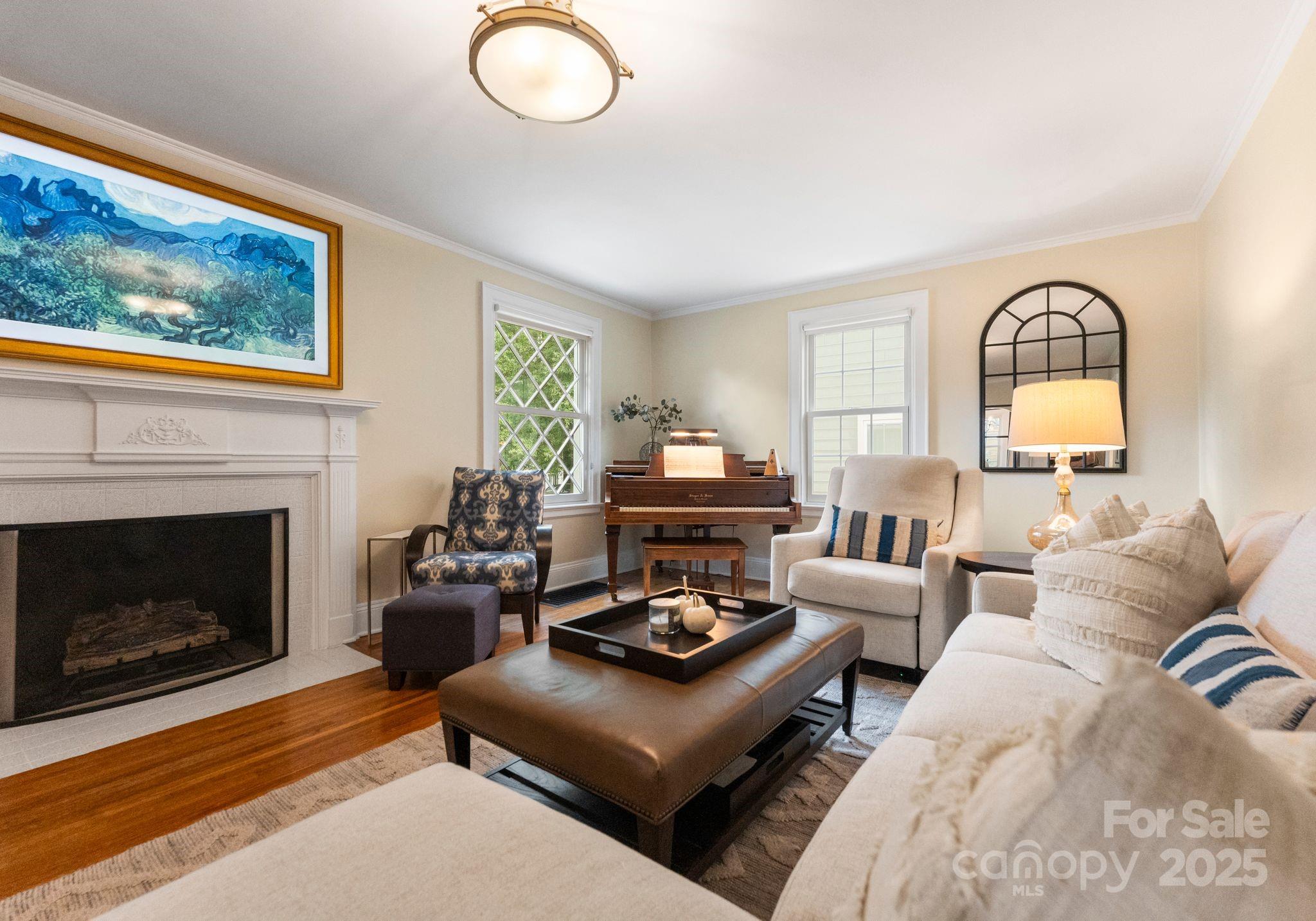 2424 Shenandoah Avenue