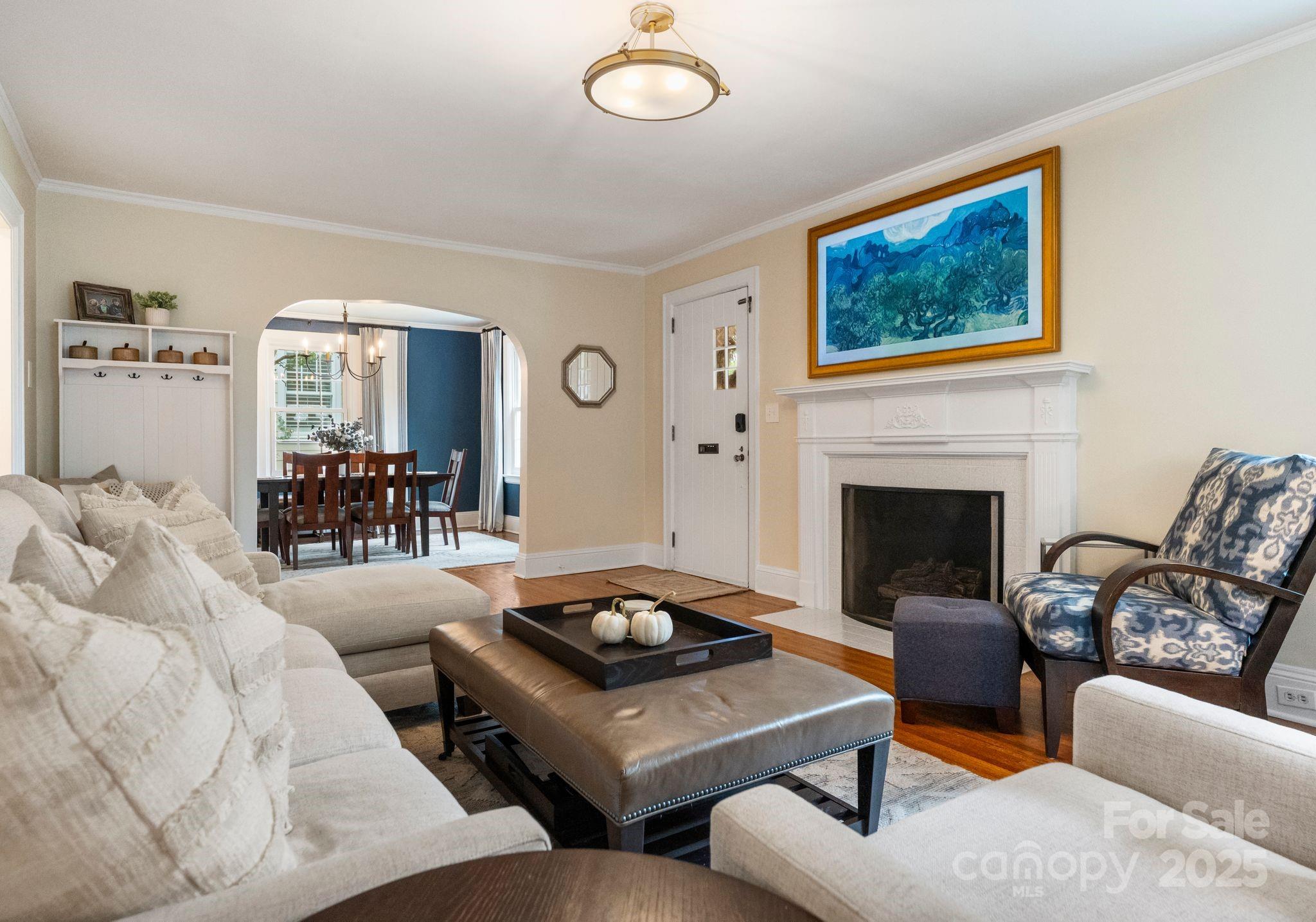 2424 Shenandoah Avenue