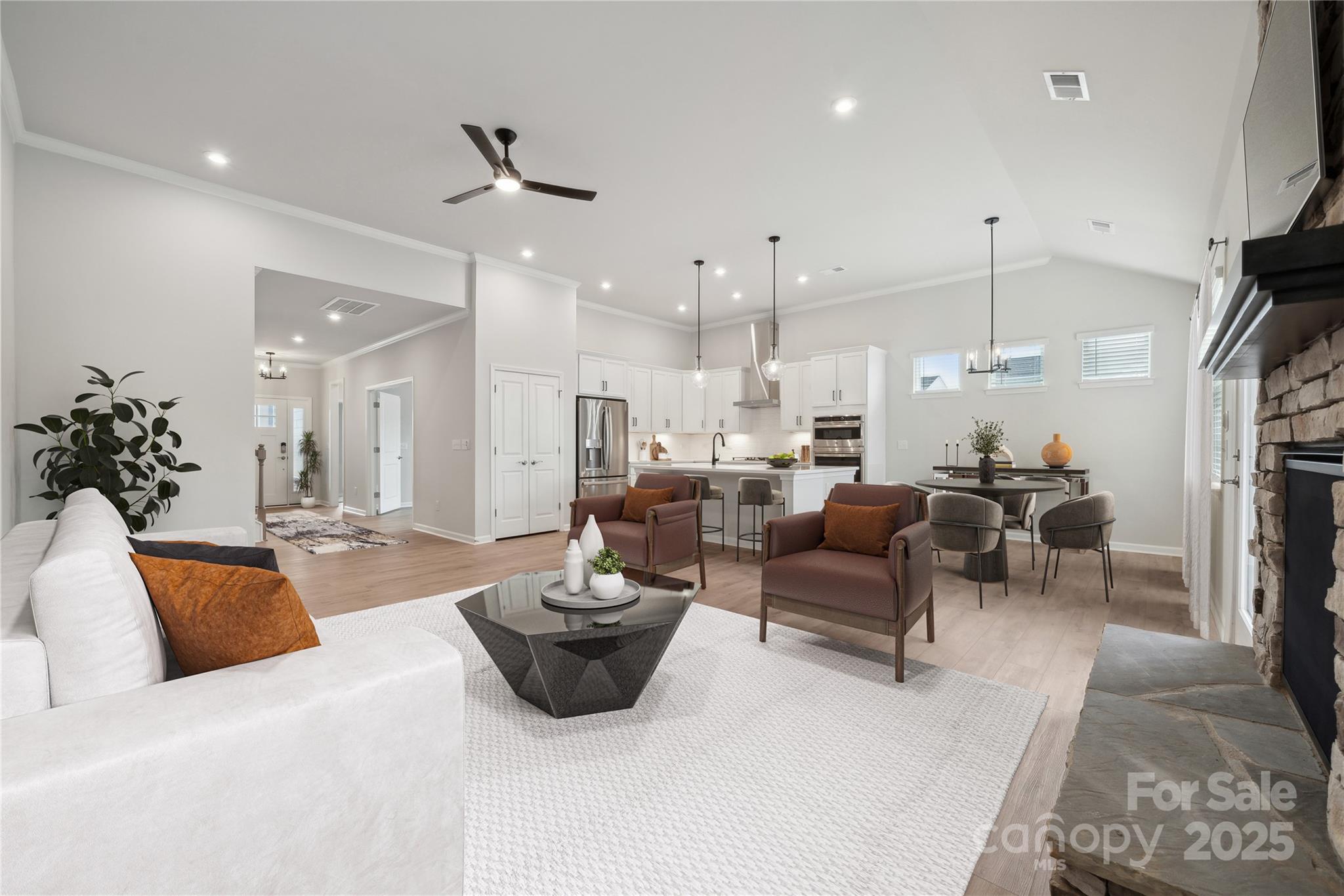 1006 Heritage Pointe