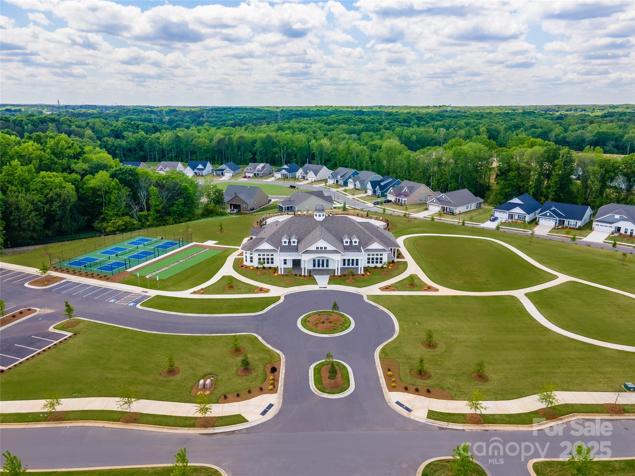 1006 Heritage Pointe