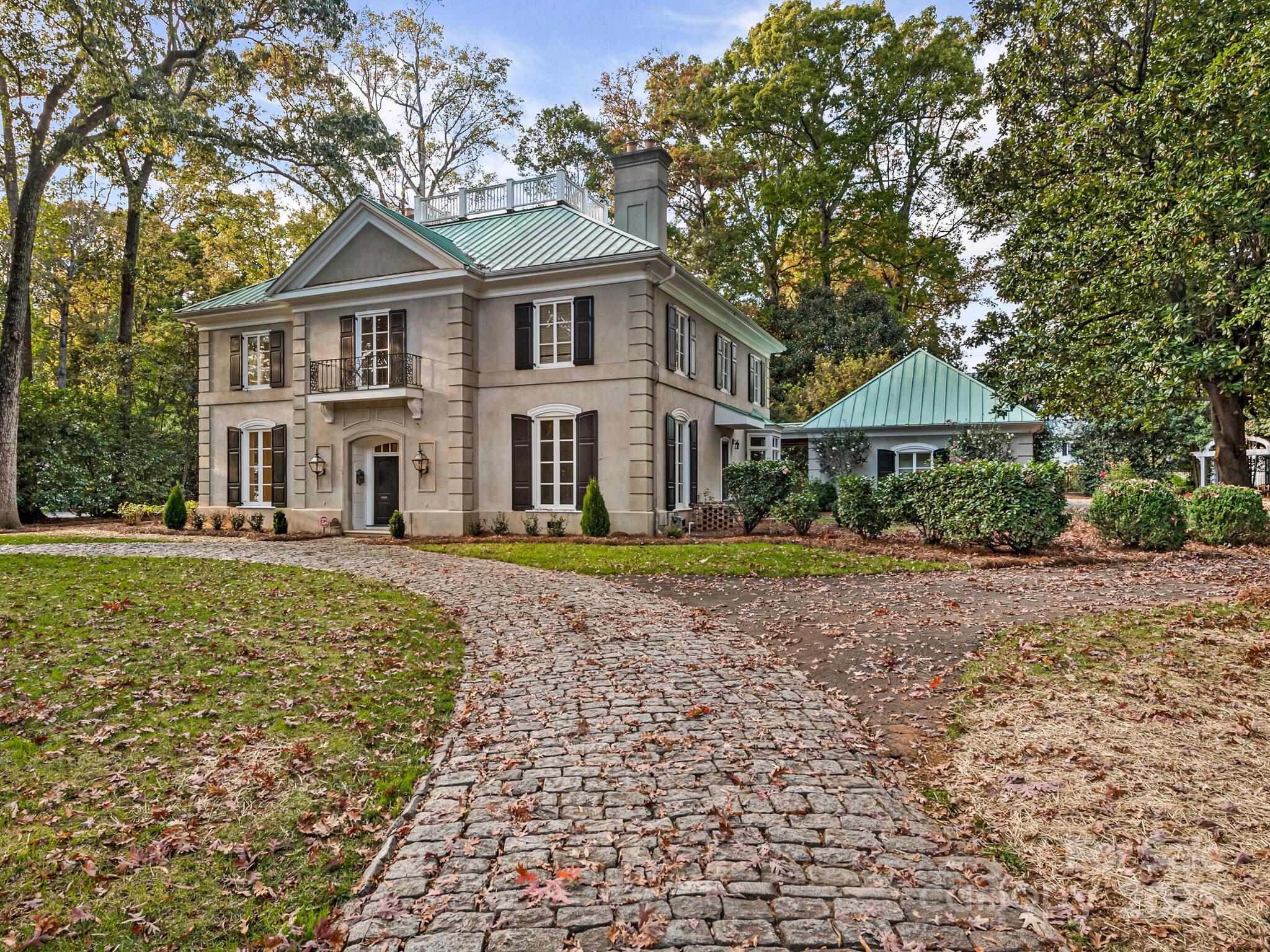 2430 Lemon Tree Lane
