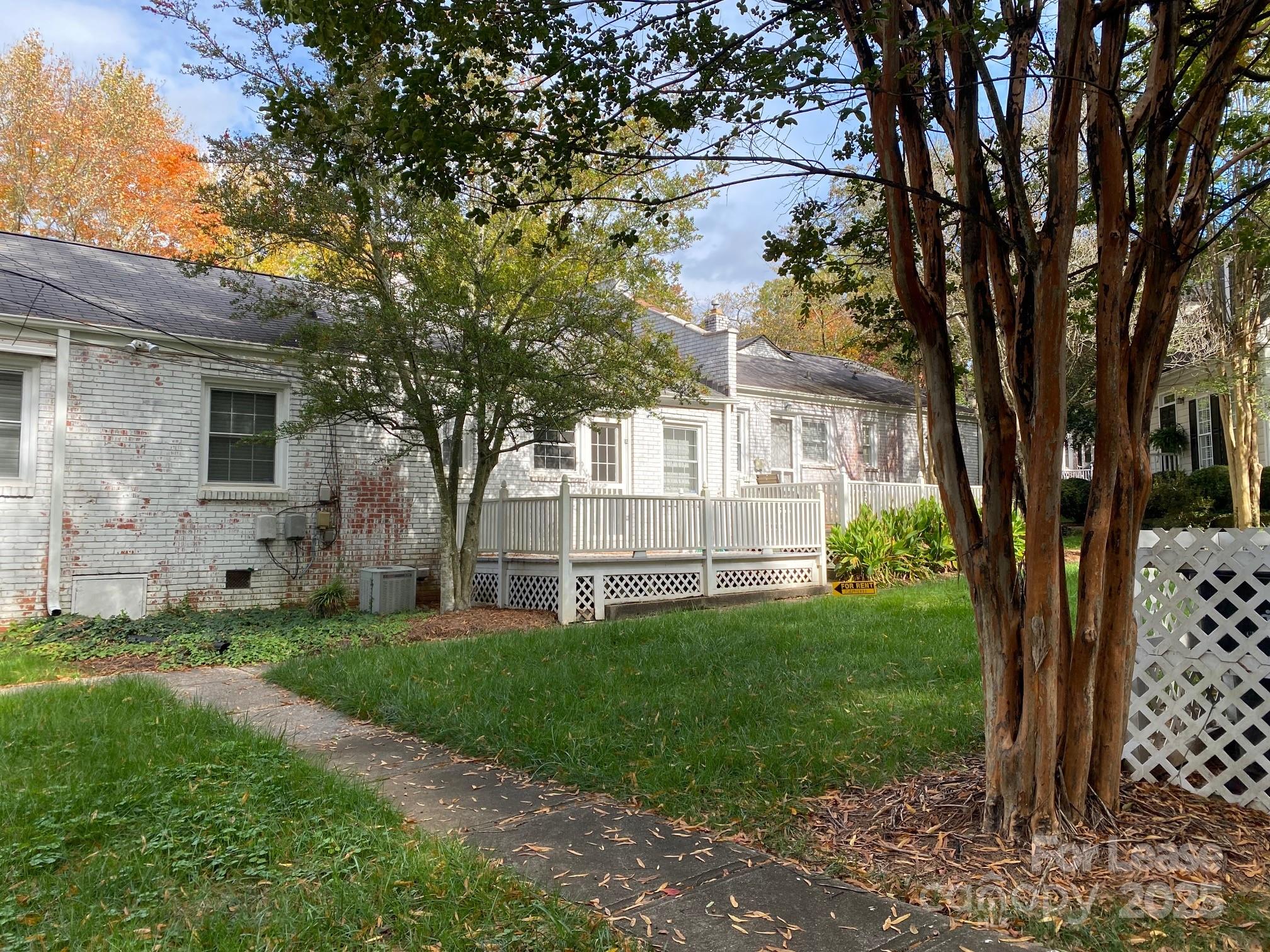 1964 Lynnwood Drive