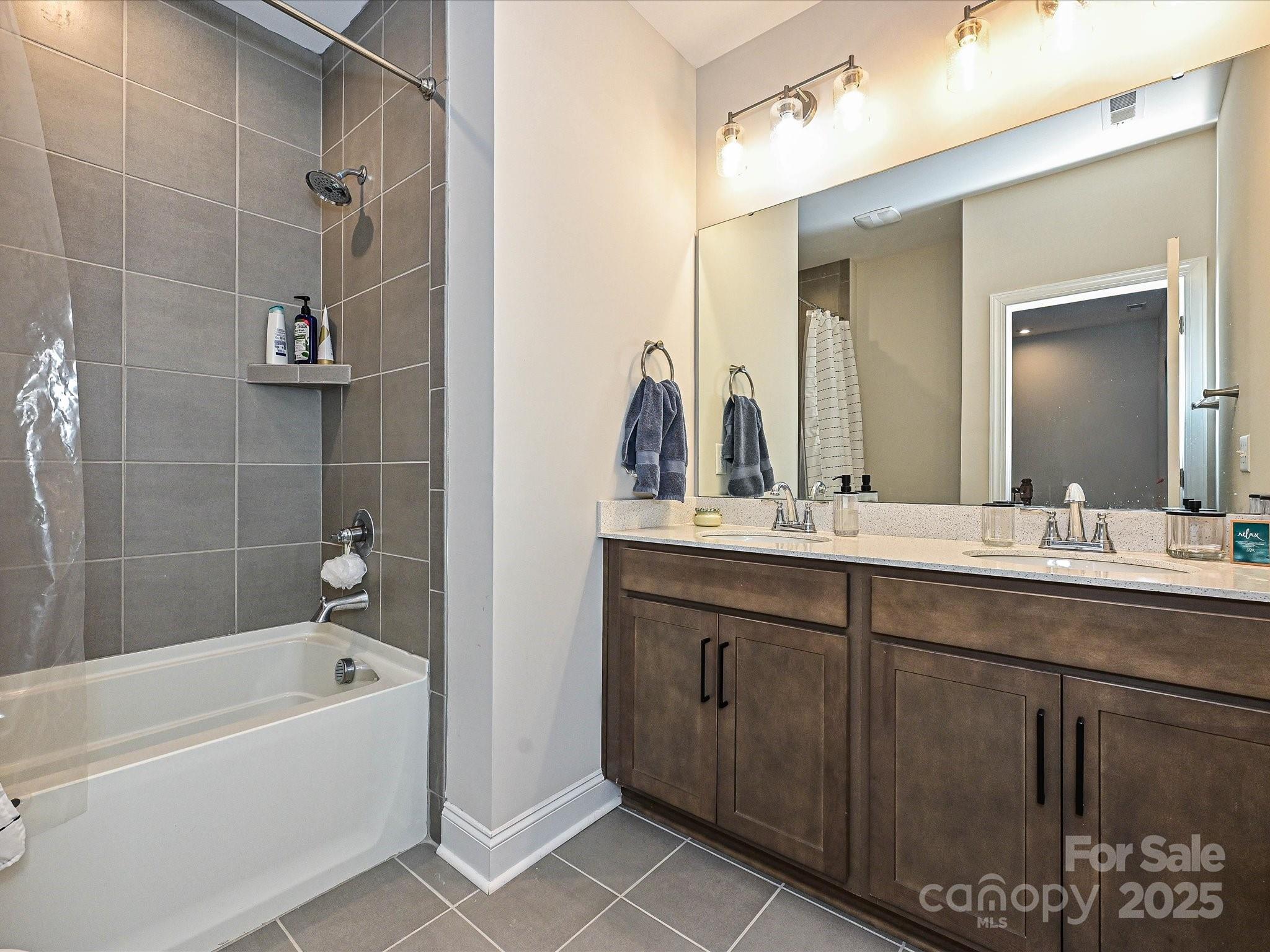 5008 Catterick Court