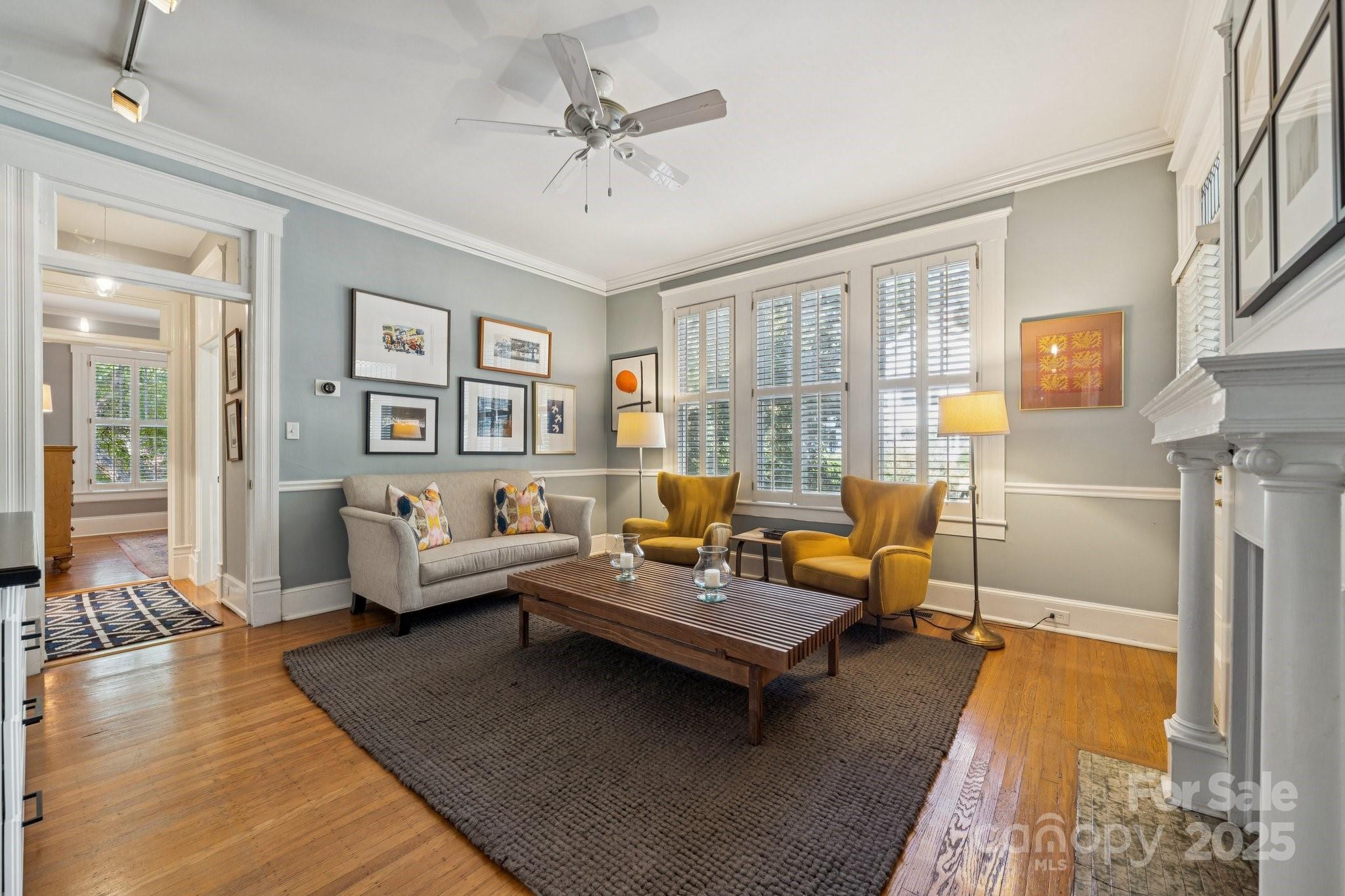 425 Clement Avenue