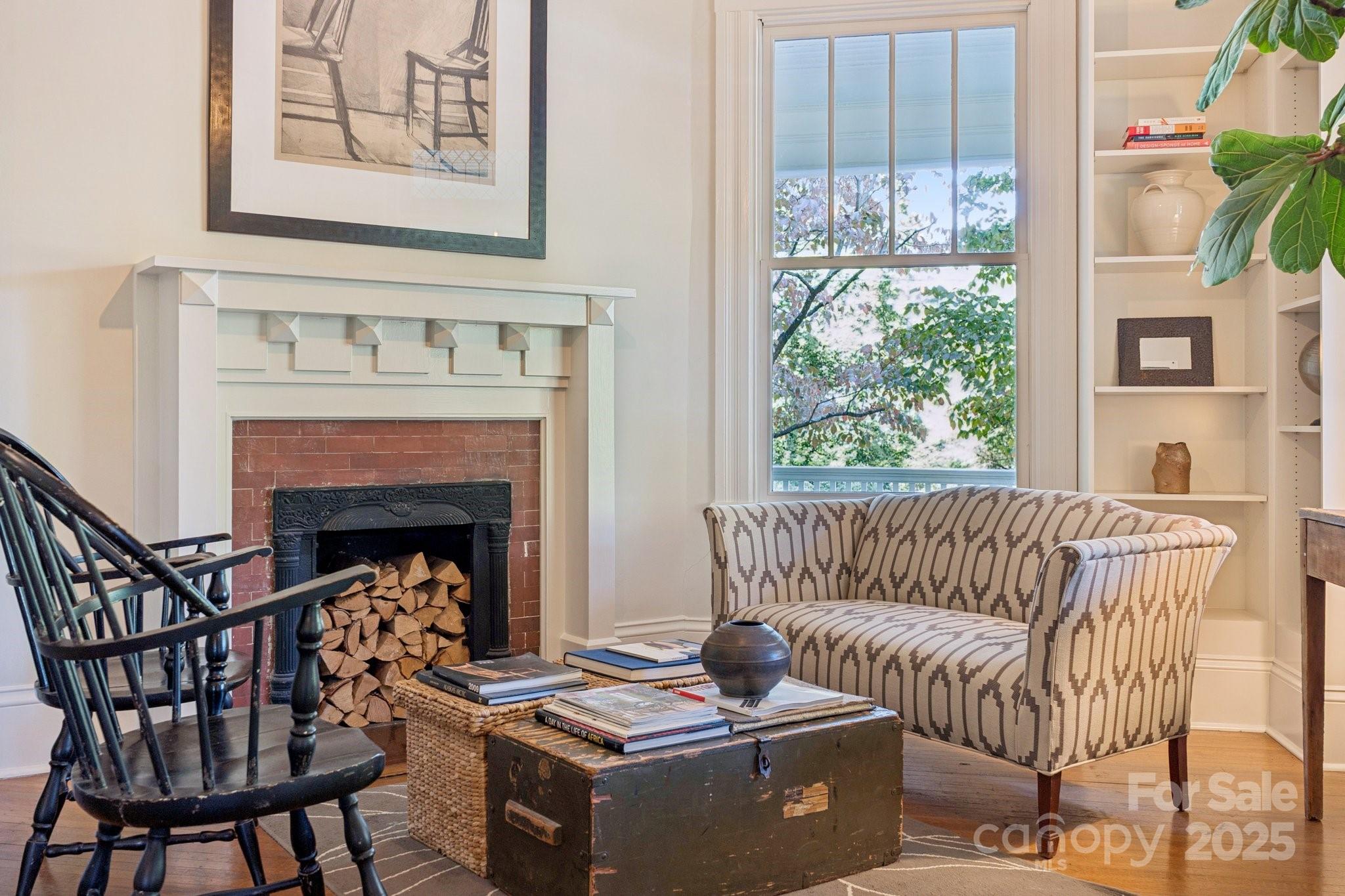 425 Clement Avenue